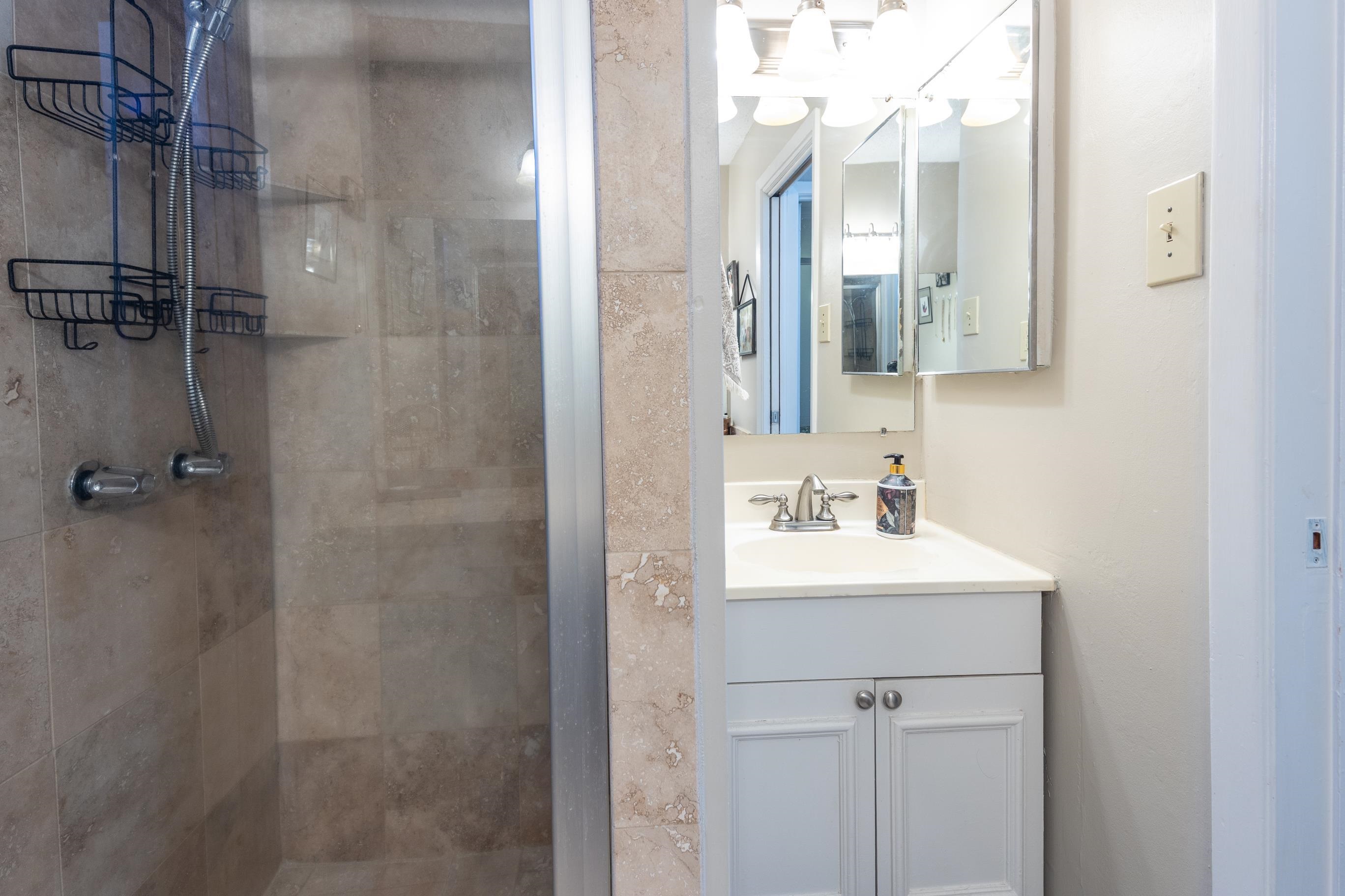 748 Hedgegrove Dr 4803 Property Photo 23