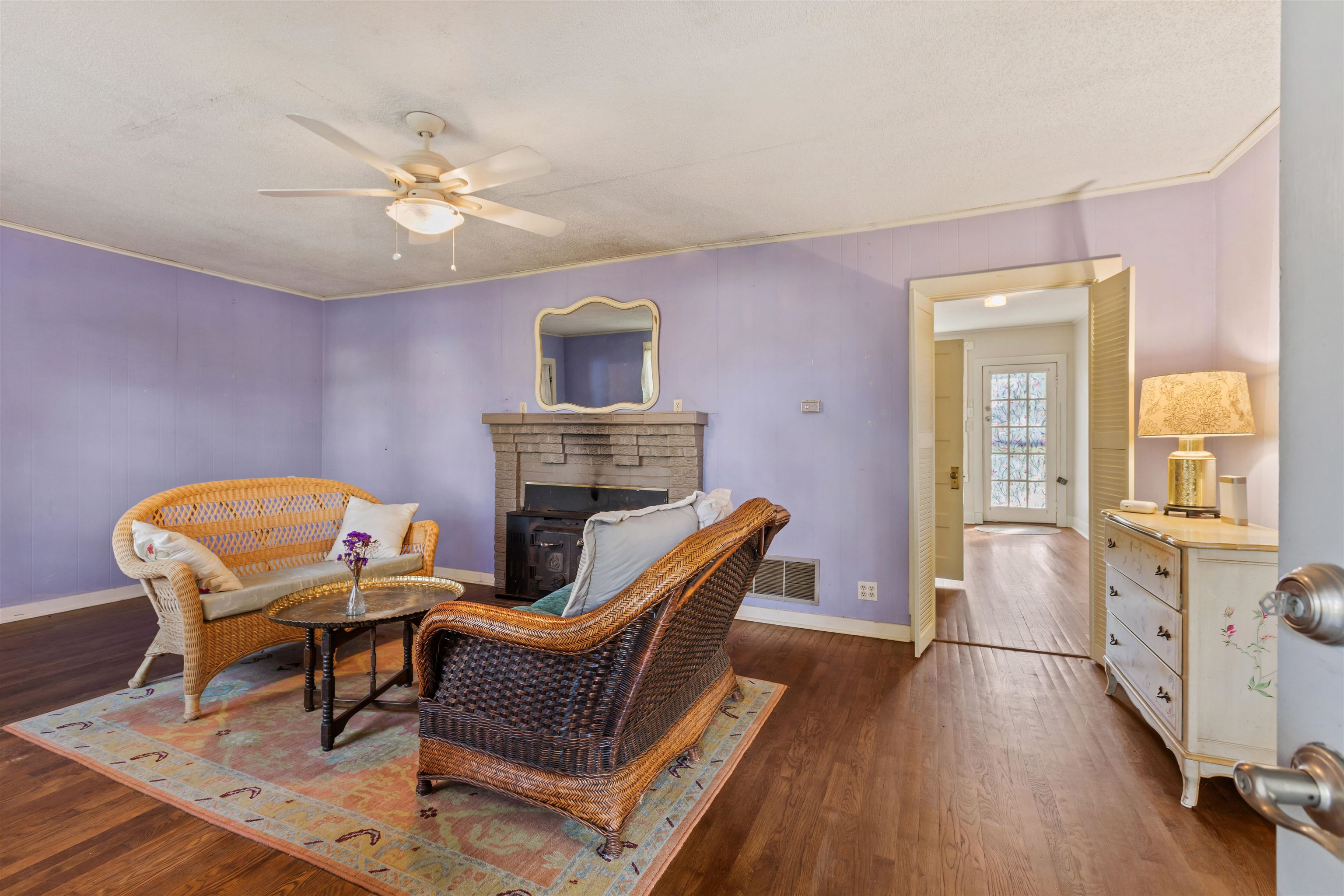 125 Keough Rd Property Photo 3