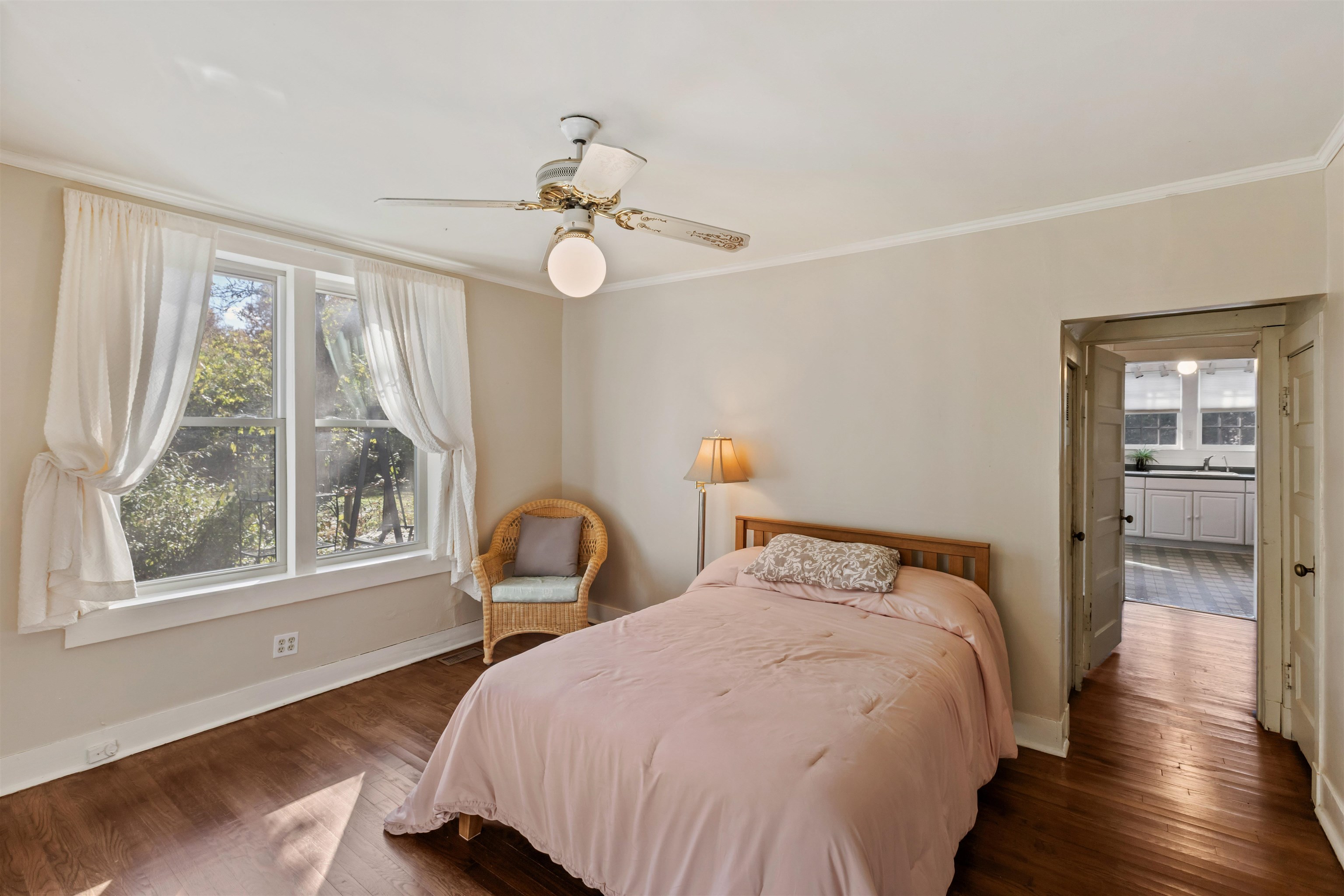 125 Keough Rd Property Photo 8