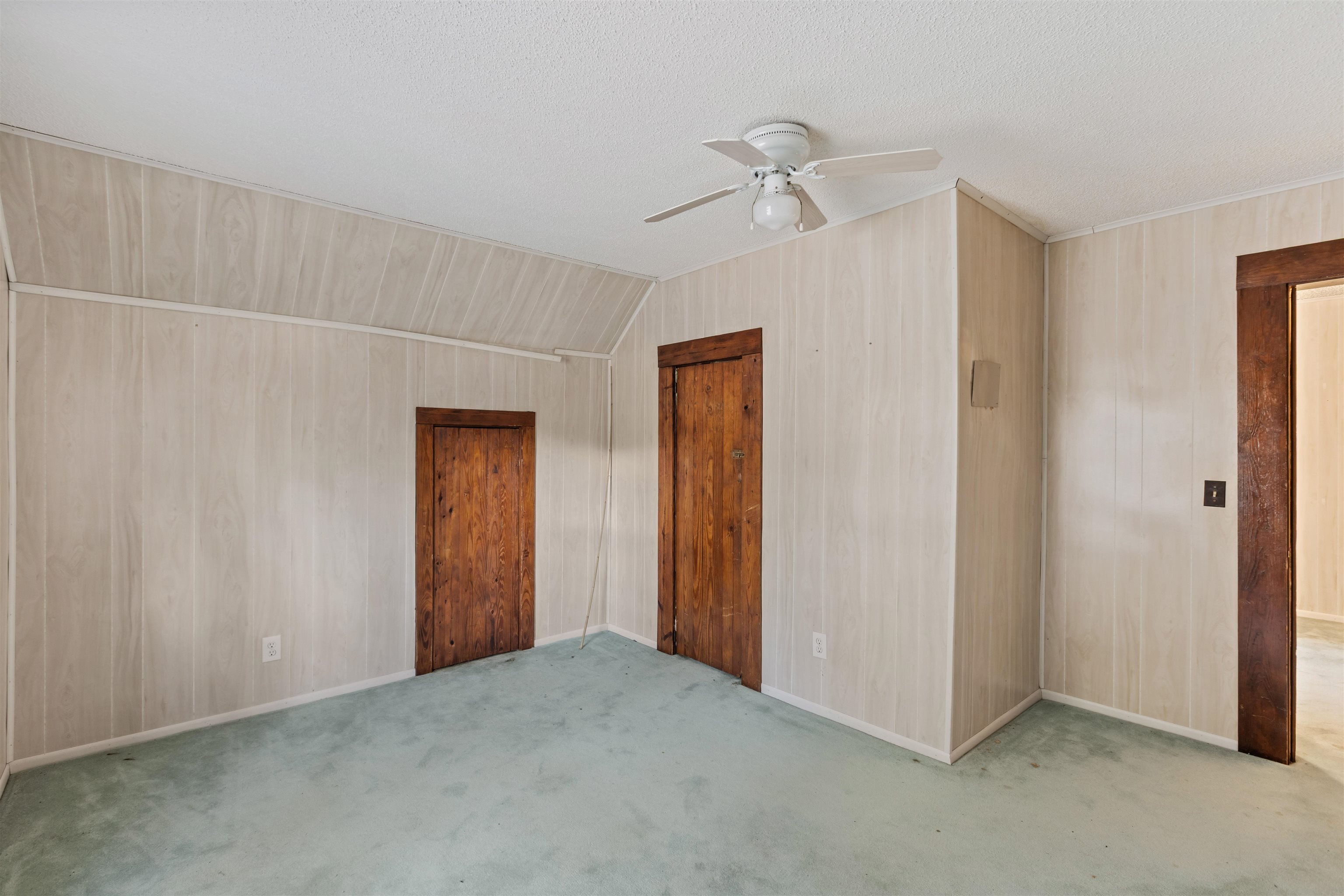 125 Keough Rd Property Photo 11
