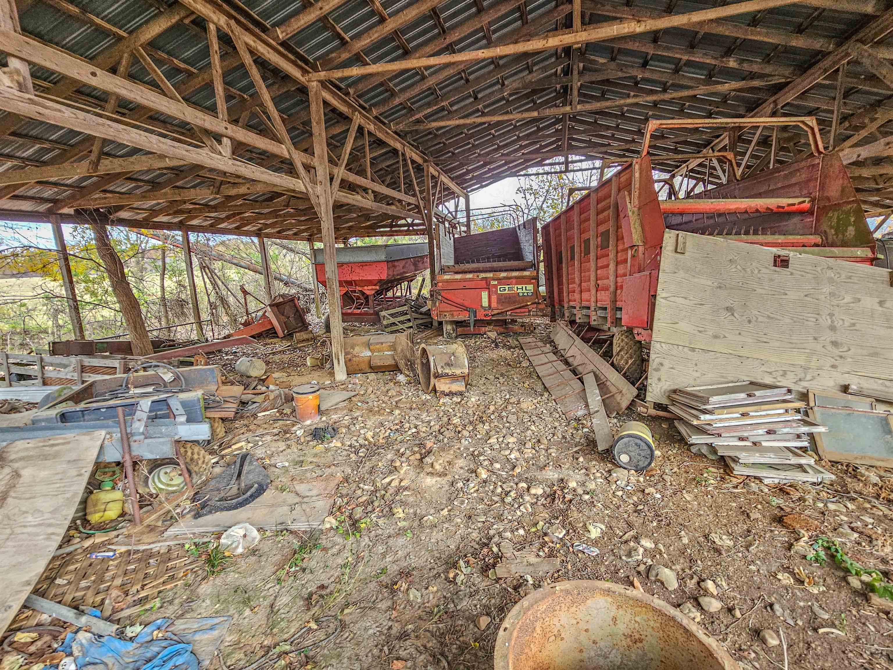 Fisherville Rd Property Photo 15