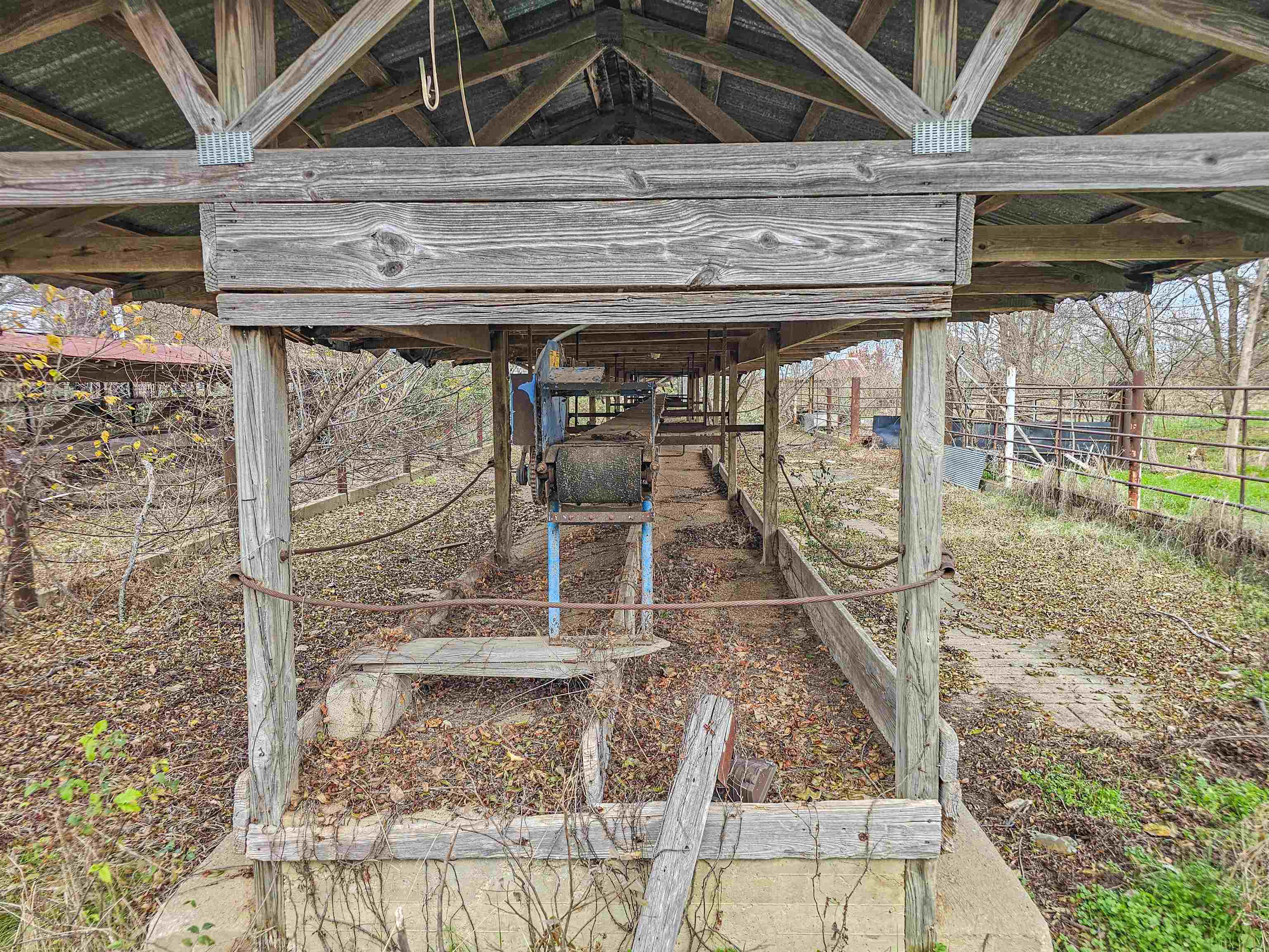 Fisherville Rd Property Photo 22