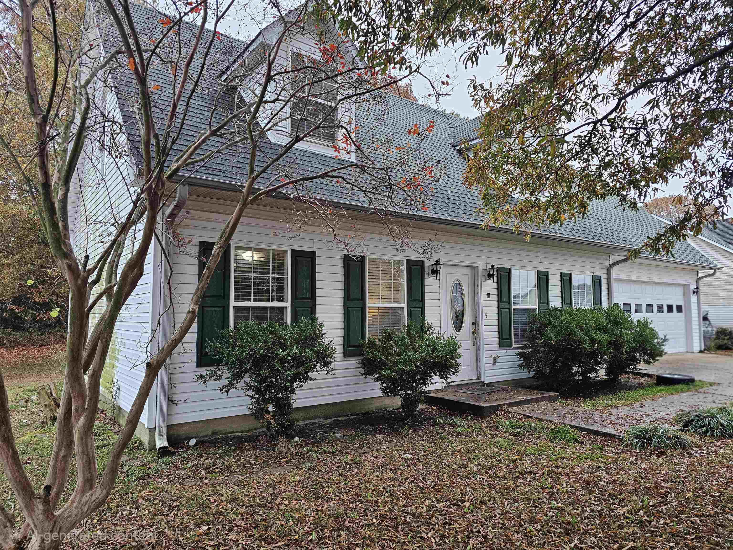 111 Taylor Dr Property Photo 1