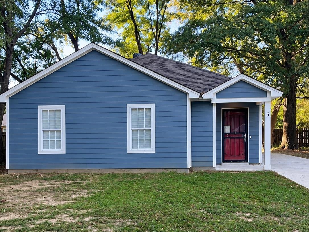 5 E BYFIELD DR