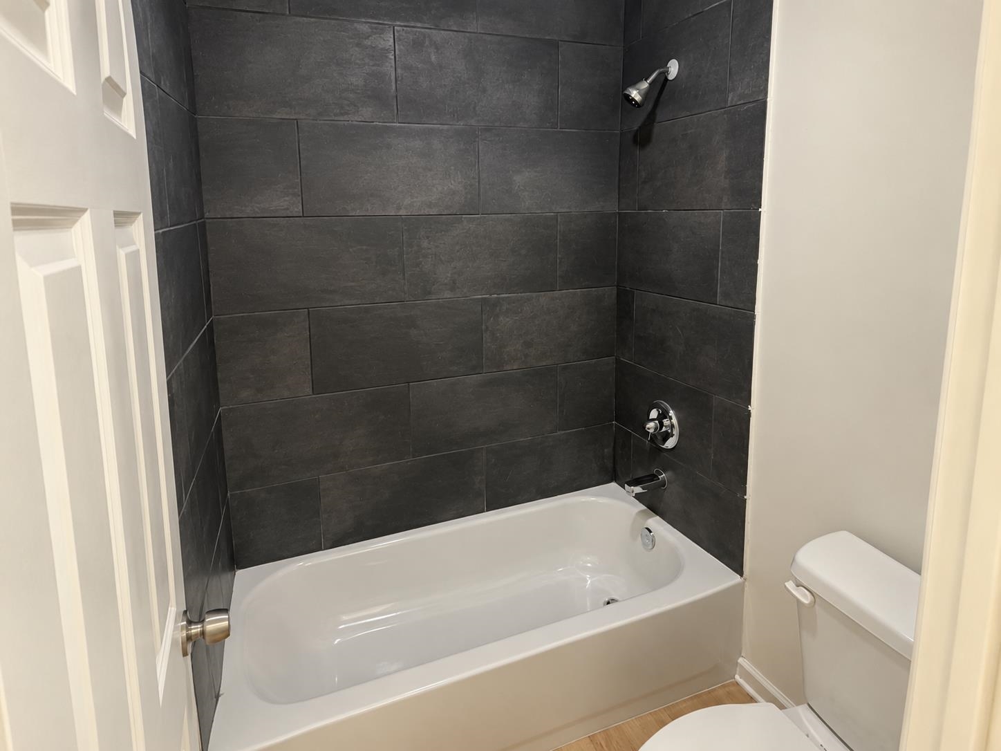 5 E Byfield Dr Property Photo 10
