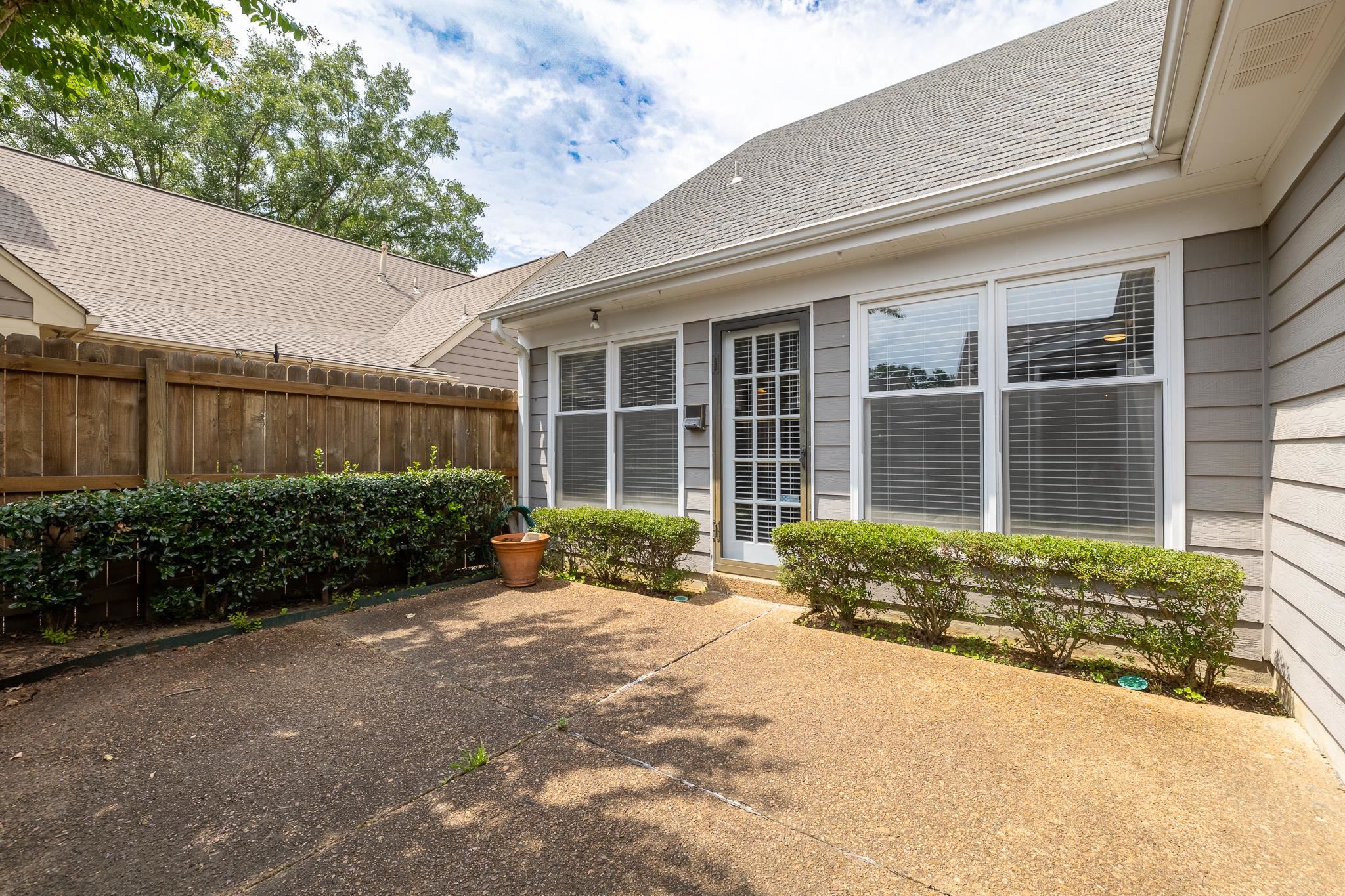 1889 Allenby Rd Property Photo 24