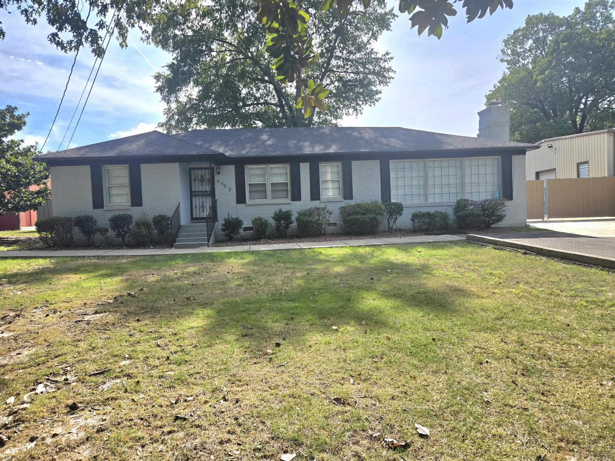 6855 Raleigh-lagrange Rd Property Photo 1