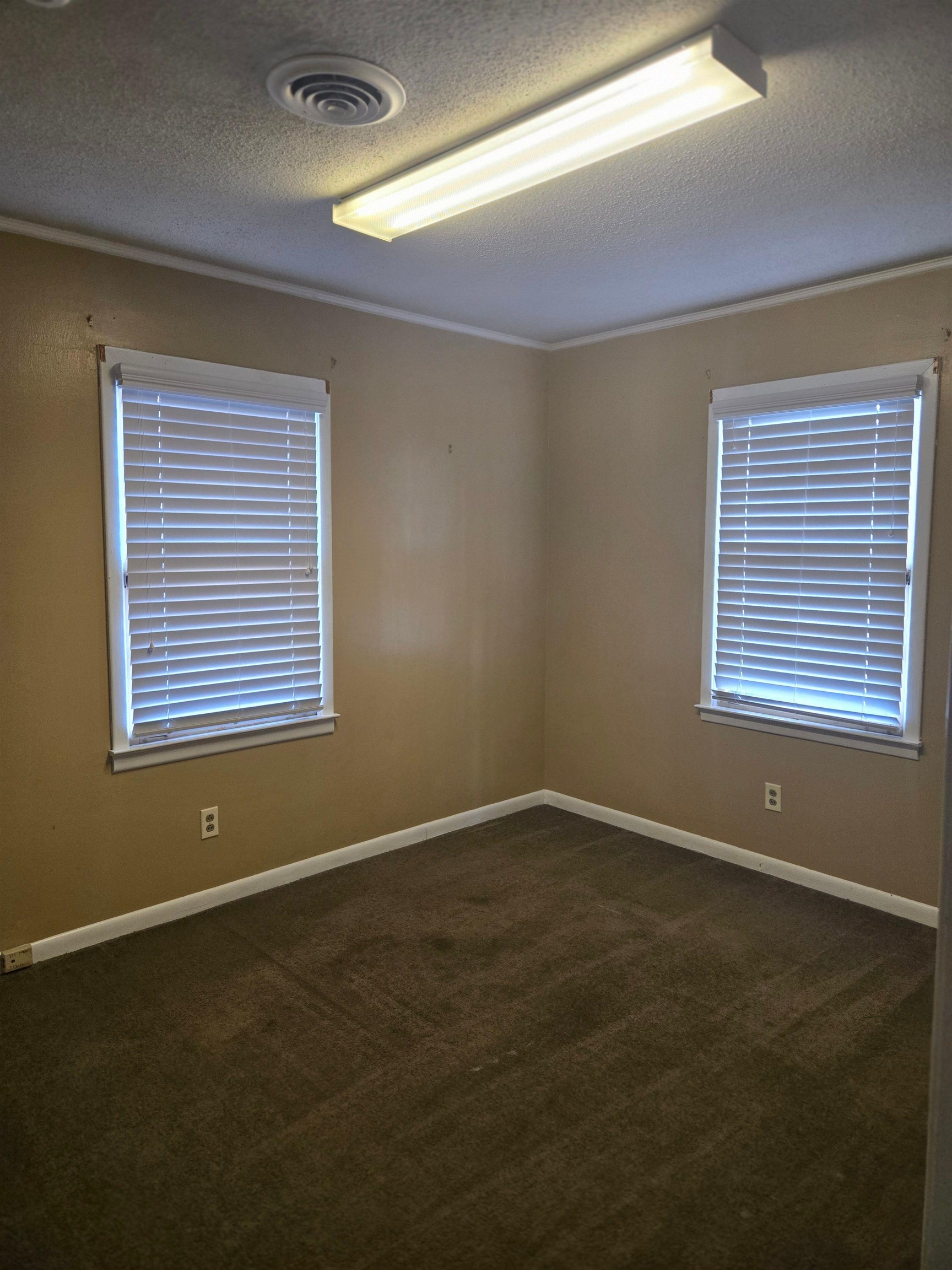 6855 Raleigh-lagrange Rd Property Photo 5