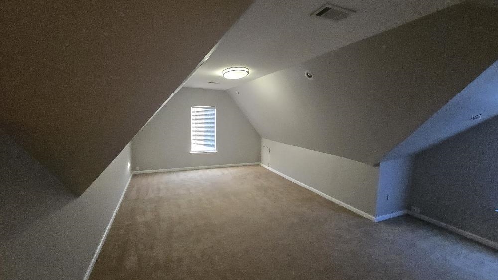 7118 Kingsland Dr Property Photo 23