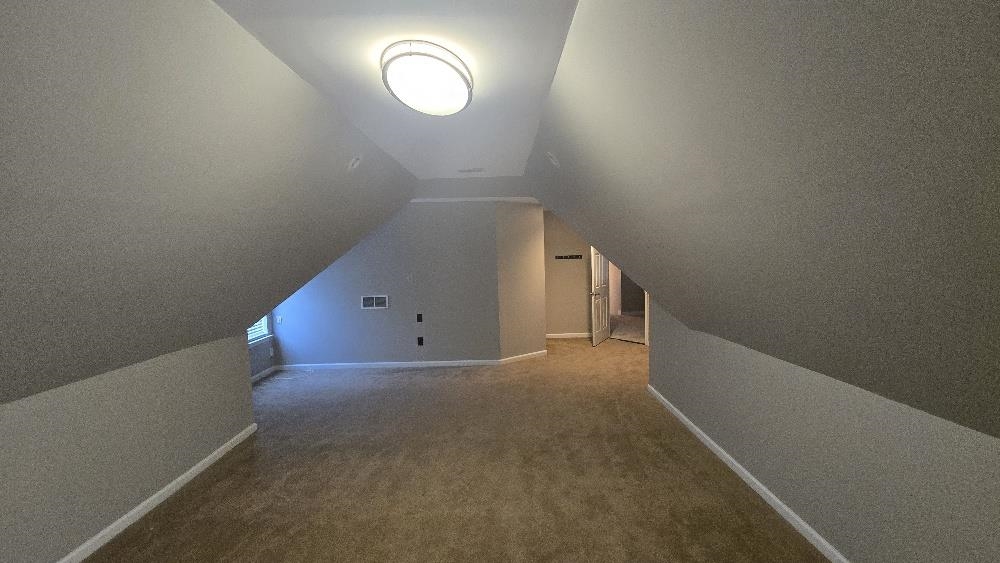 7118 Kingsland Dr Property Photo 26