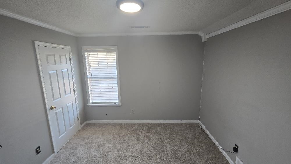 7118 Kingsland Dr Property Photo 28
