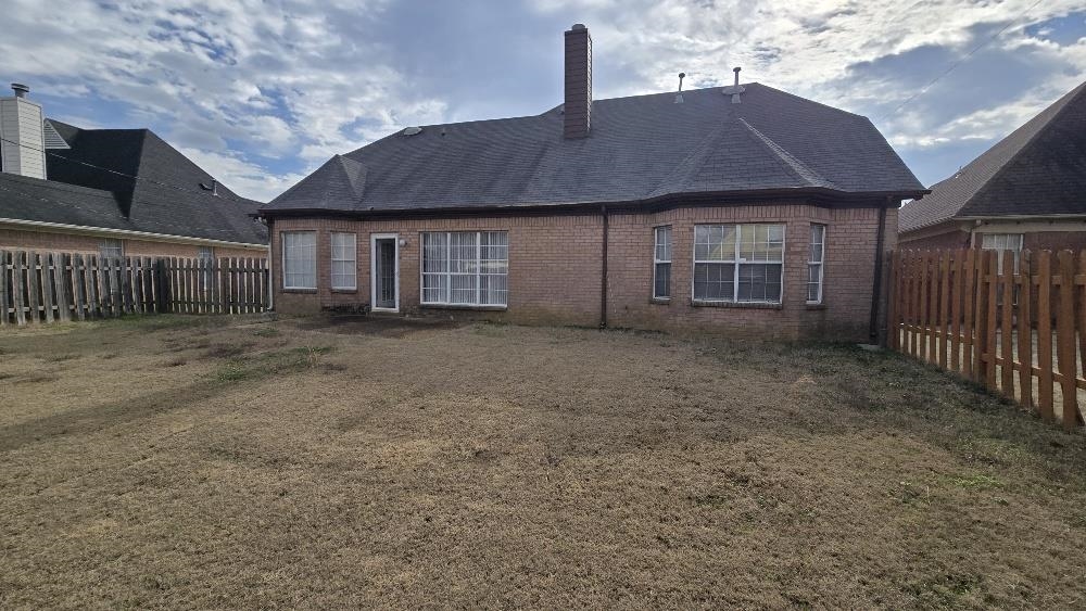 7118 Kingsland Dr Property Photo 29
