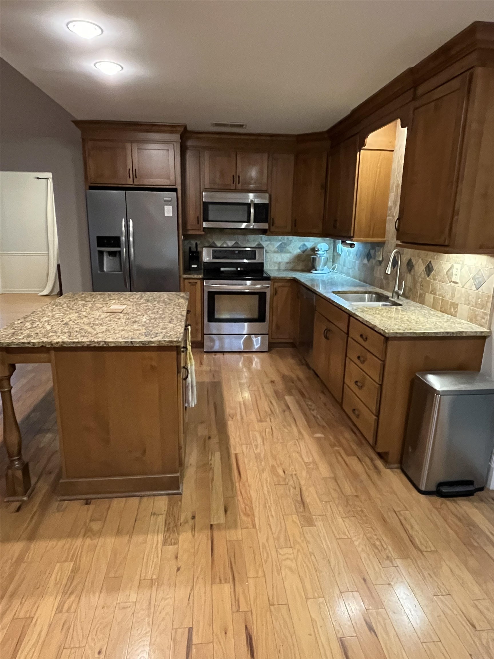 8003 Sunny Creek Dr Property Photo 12