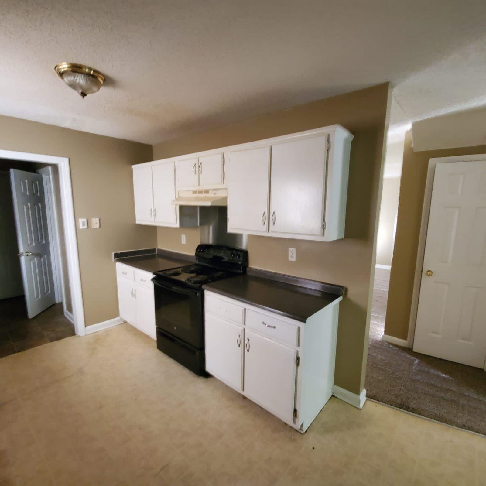 4639 Addington Dr Property Photo 4