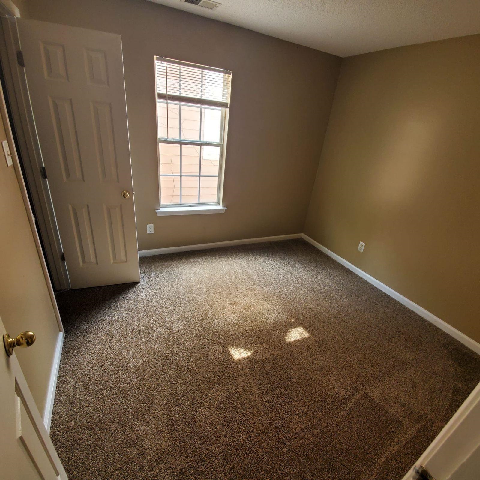 4639 Addington Dr Property Photo 9
