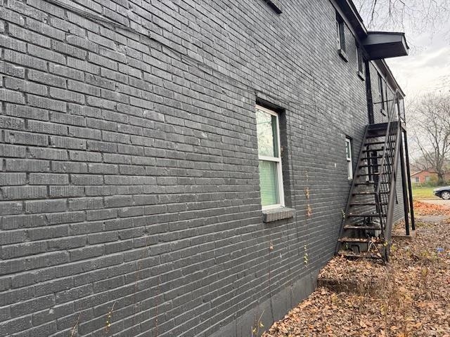 1627 Barton St Property Photo 3