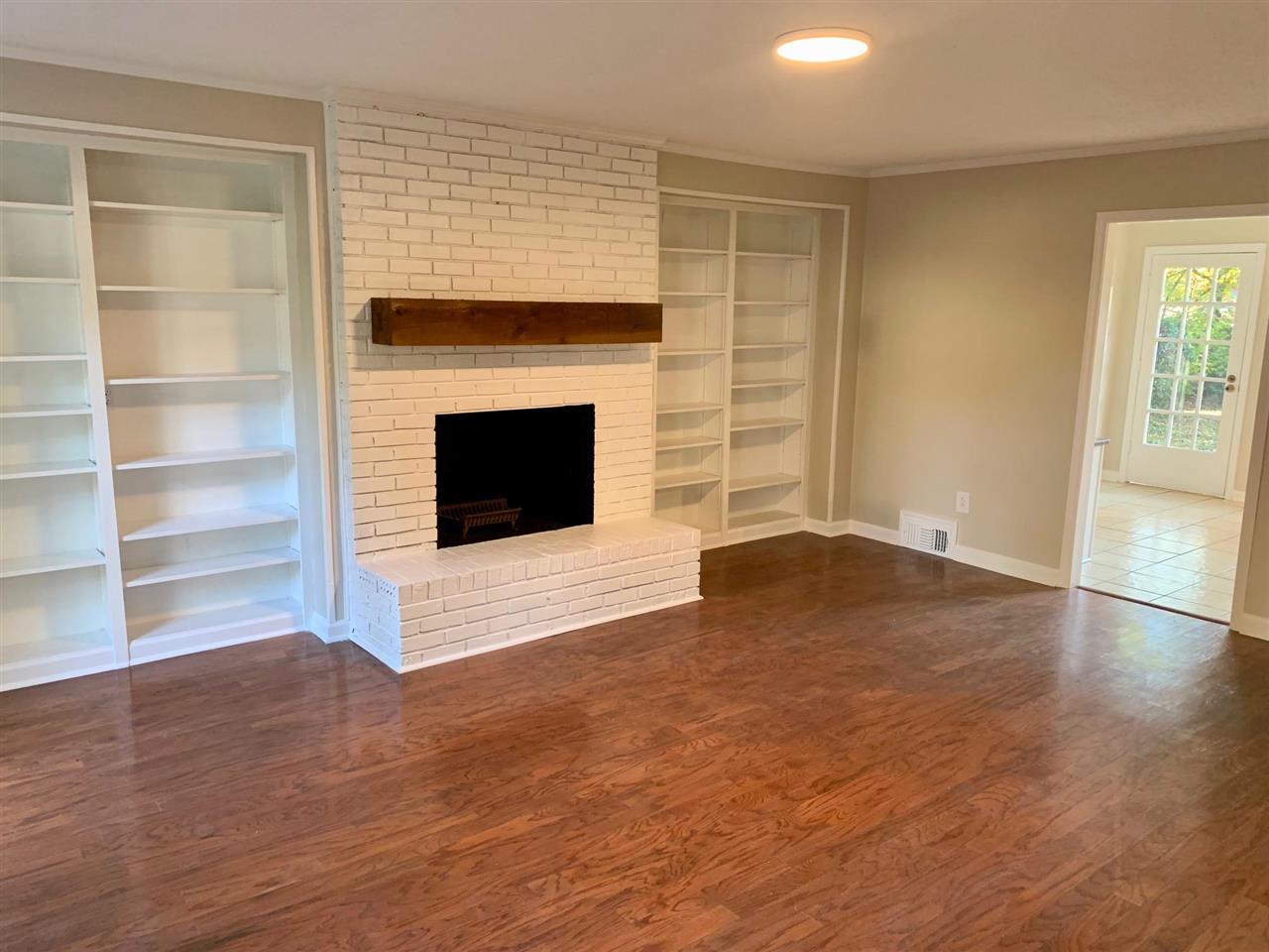 8105 Savannah Way Property Photo 5