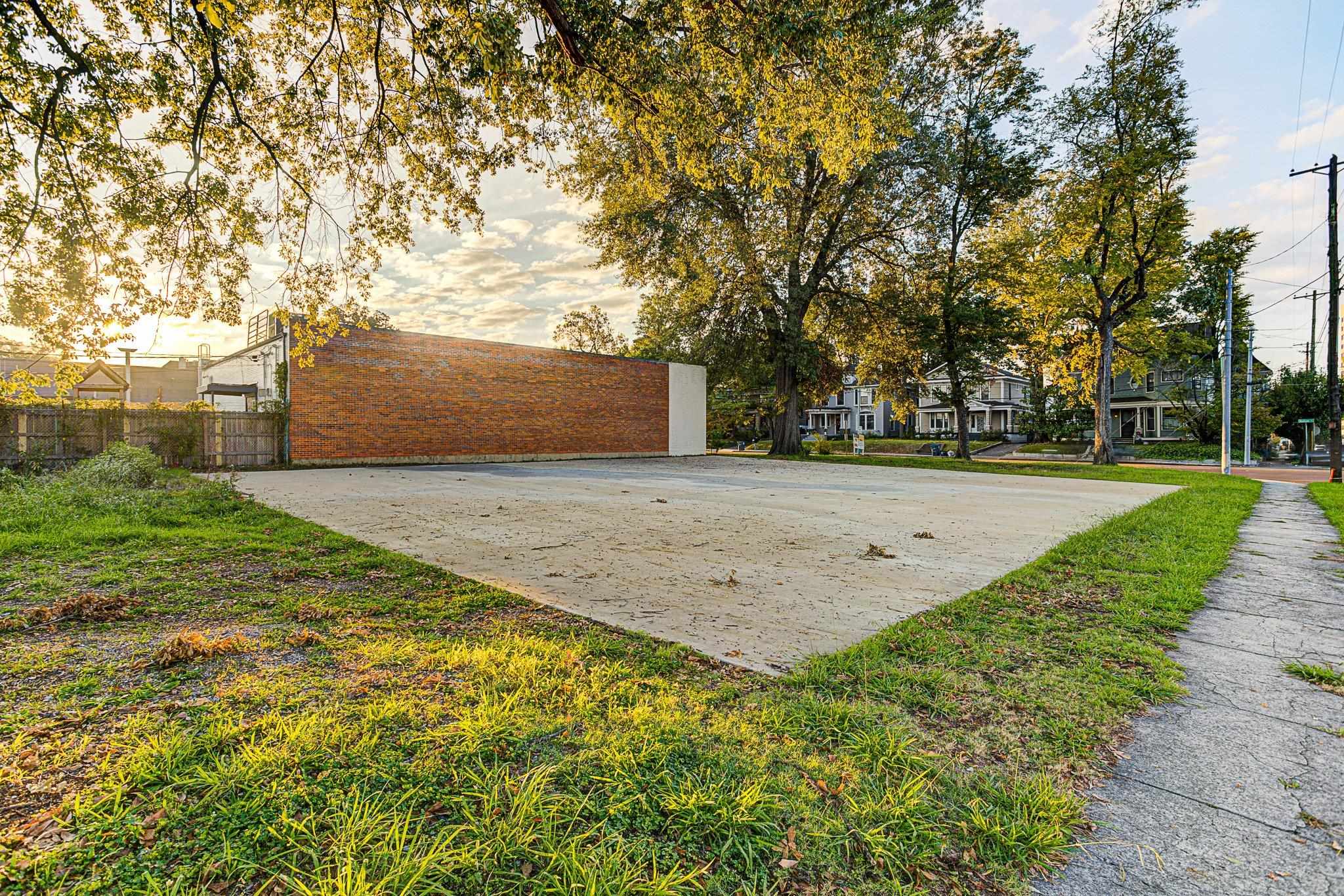1412 Madison Ave Property Photo 5