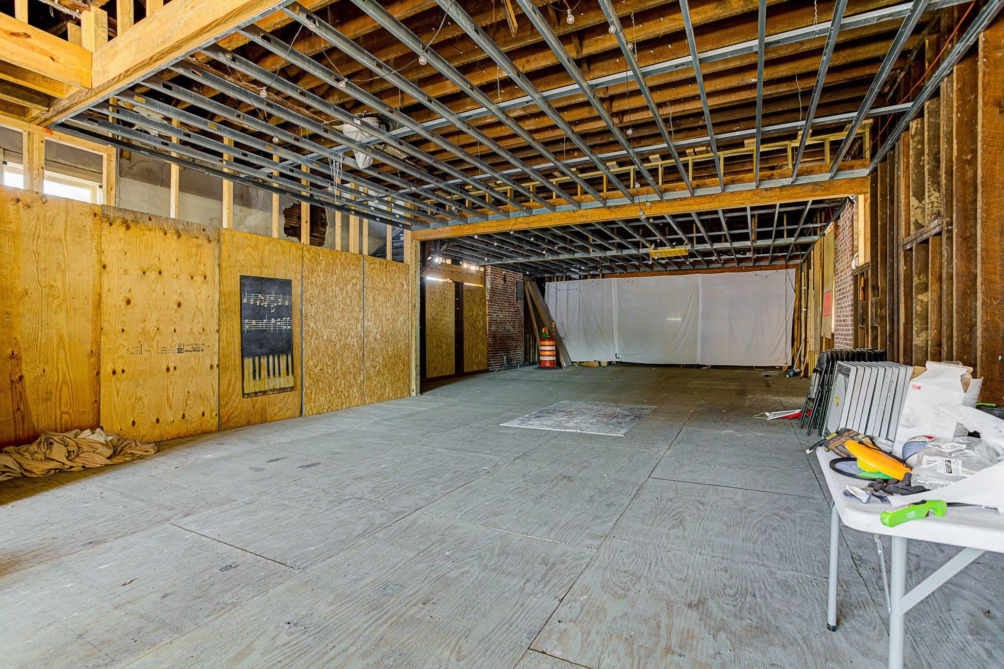 1400 Madison Ave Property Photo 7