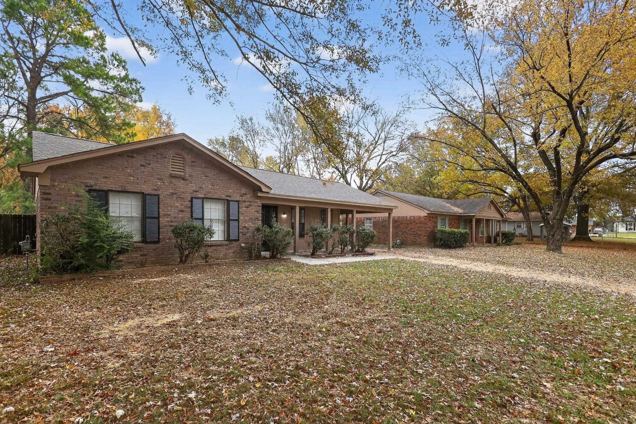 3860 Castleman St Property Photo 2