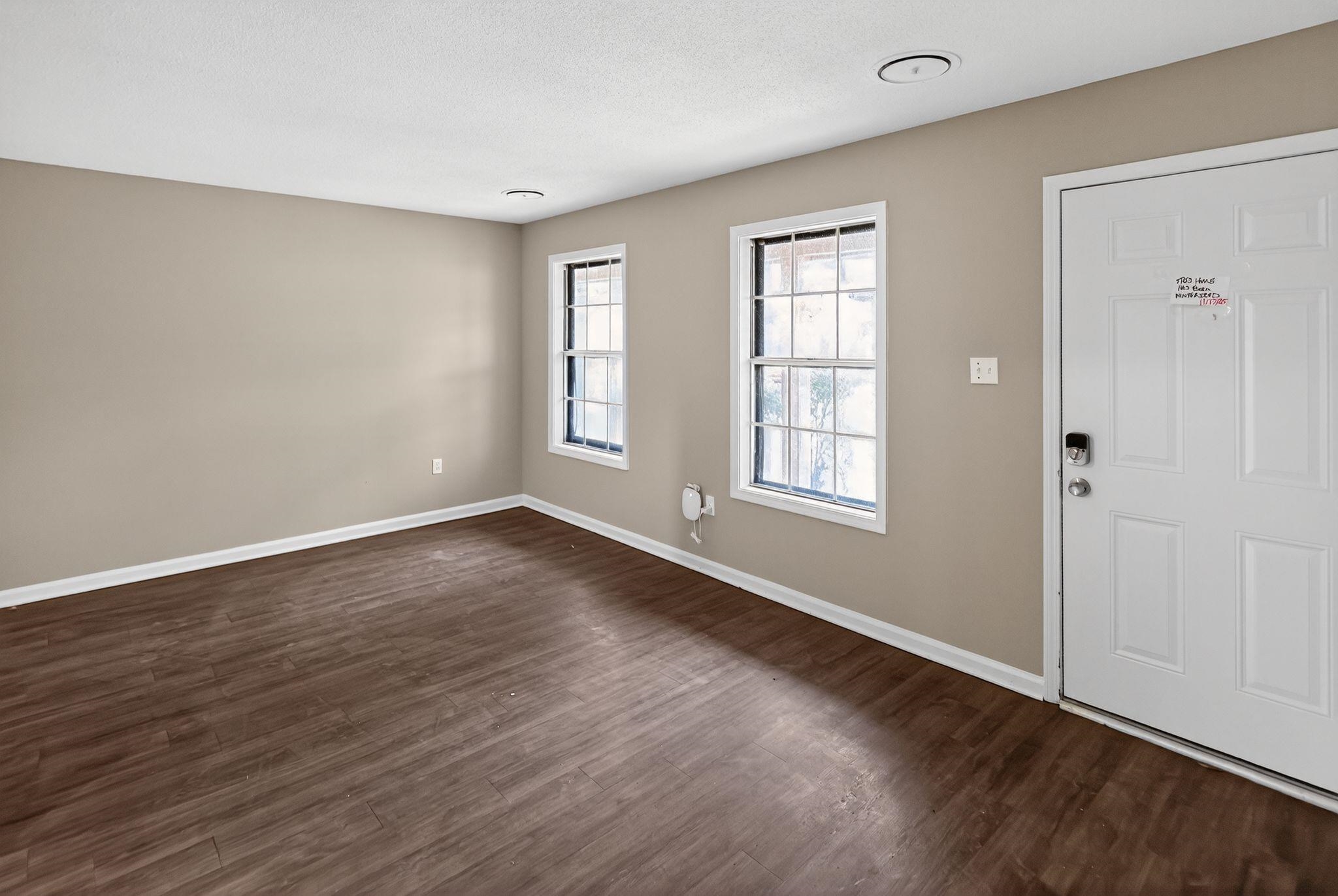 3860 Castleman St Property Photo 7
