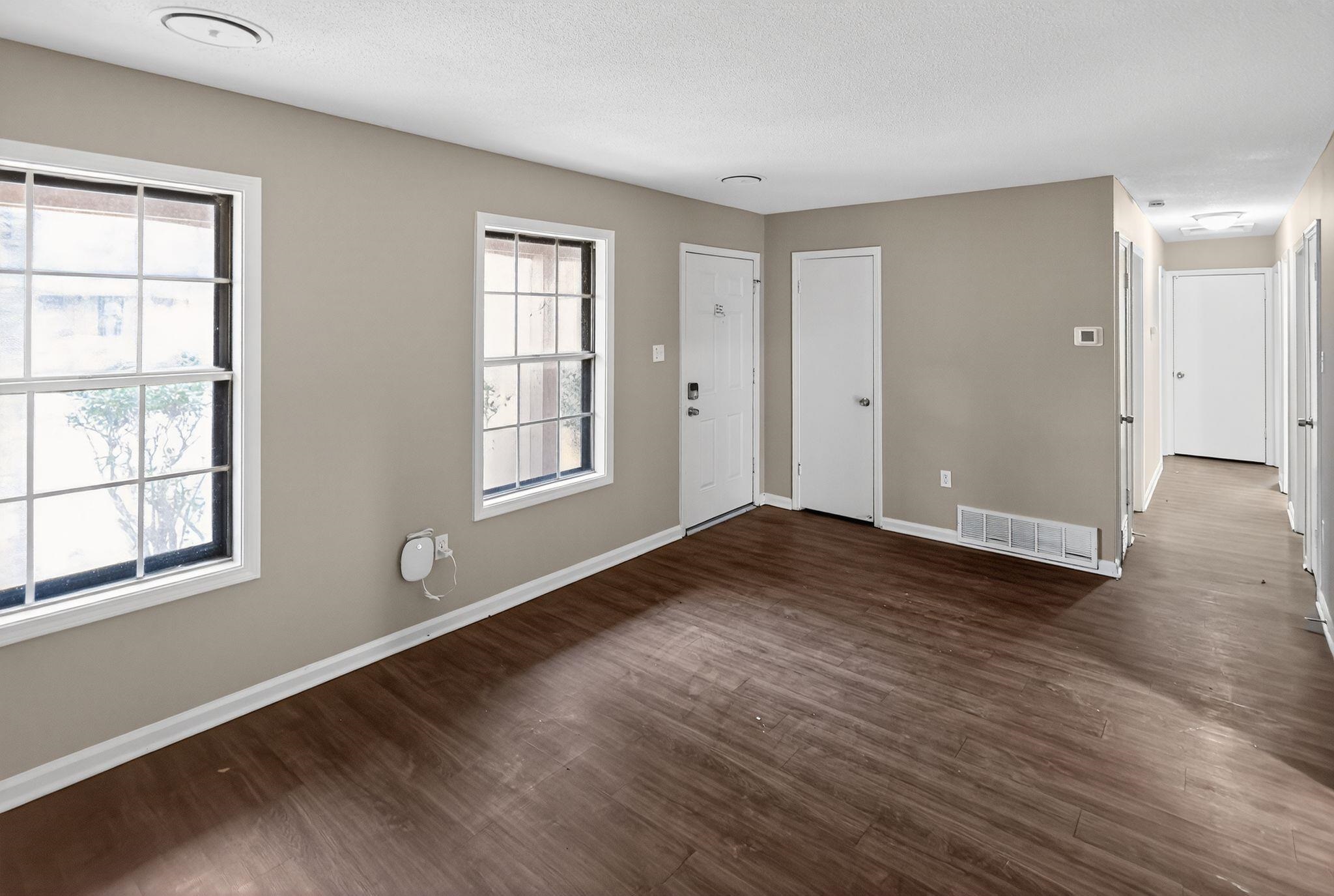 3860 Castleman St Property Photo 8