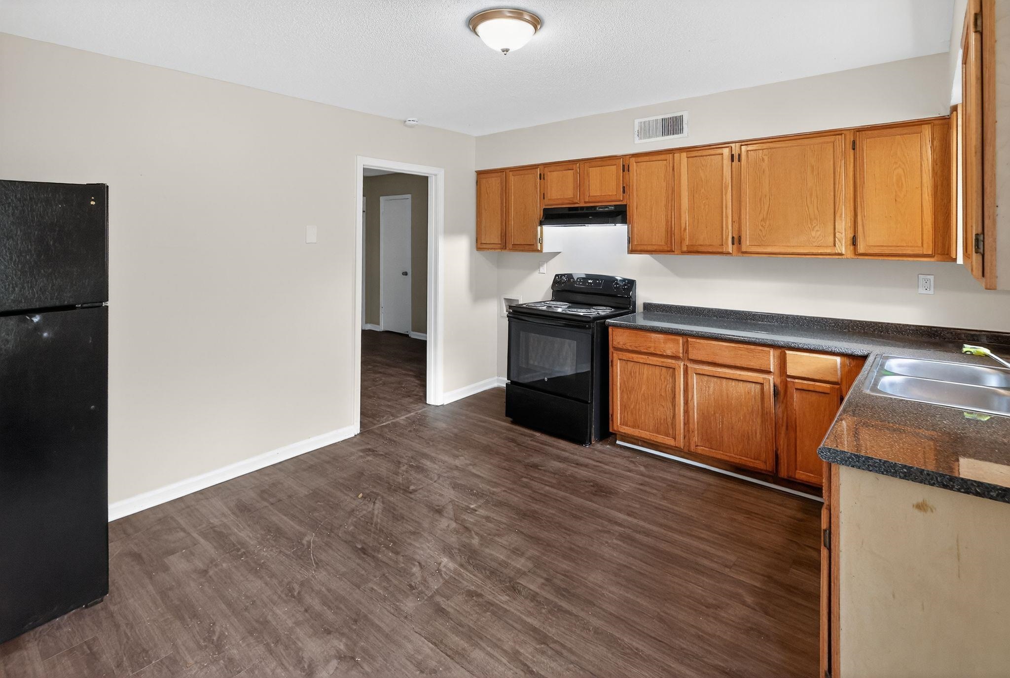 3860 Castleman St Property Photo 11