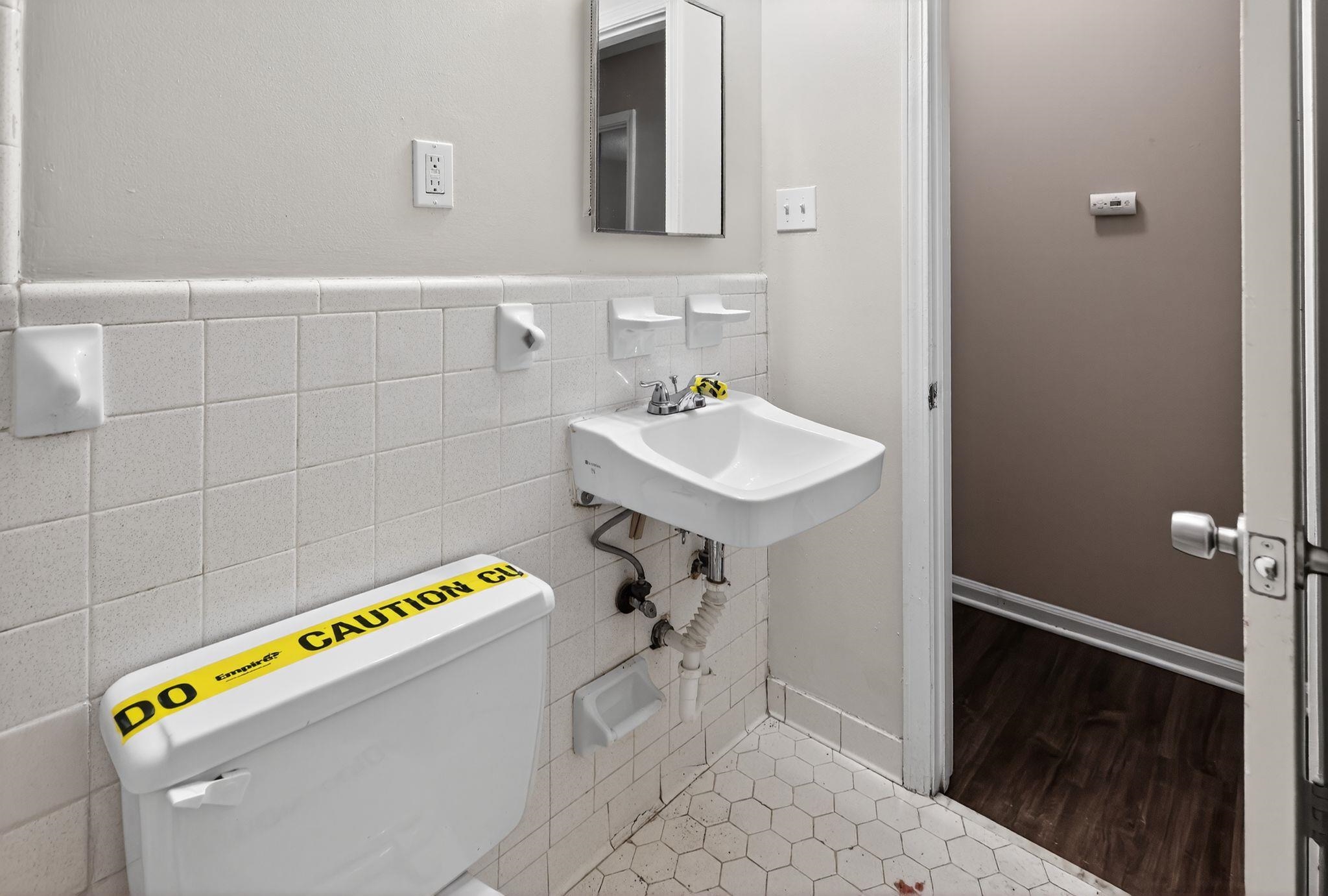 3860 Castleman St Property Photo 27