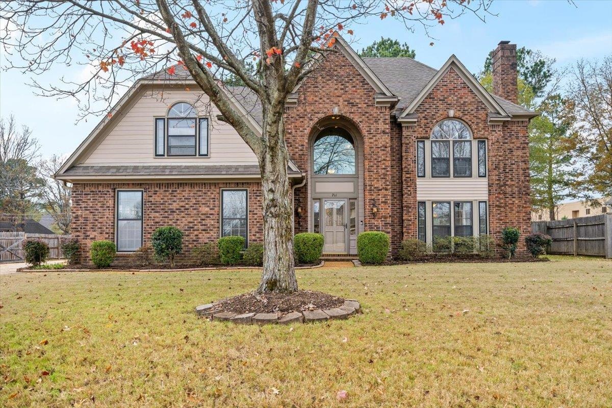 711 AUTUMN WINDS DR Property Photo 1