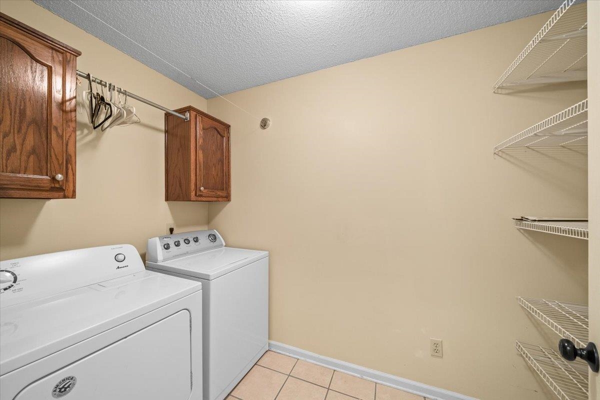 711 Autumn Winds Dr Property Photo 28