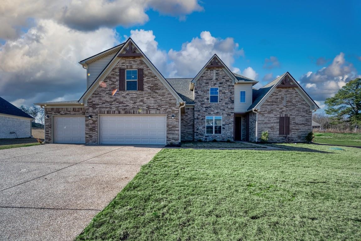 159 Como Ln Property Photo 1