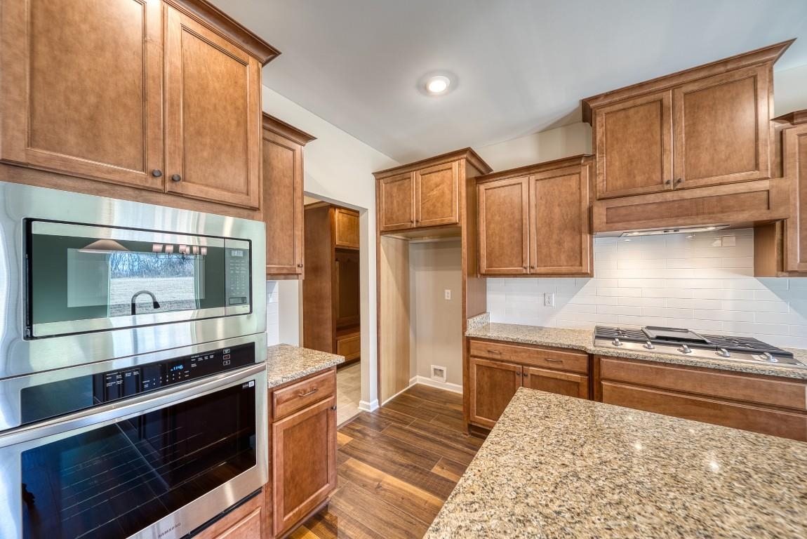 159 Como Ln Property Photo 2