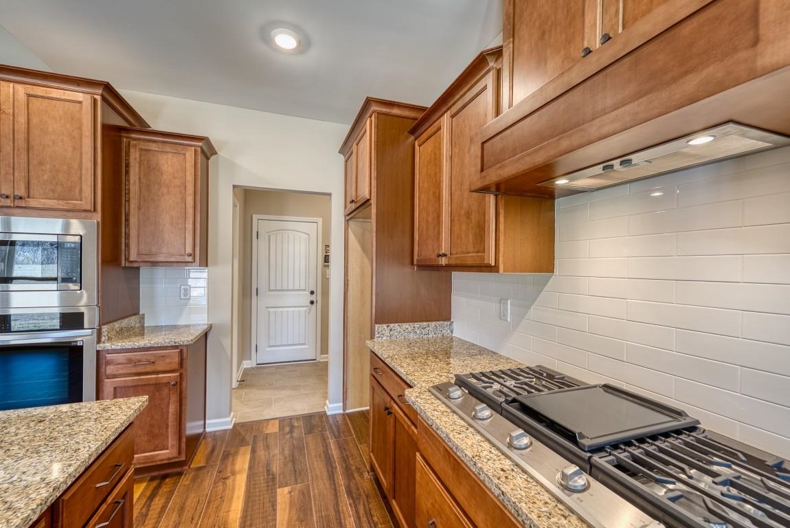 159 Como Ln Property Photo 3