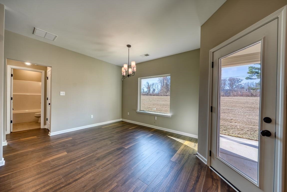 159 Como Ln Property Photo 13