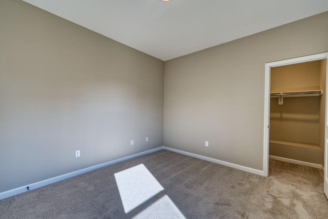 159 Como Ln Property Photo 24
