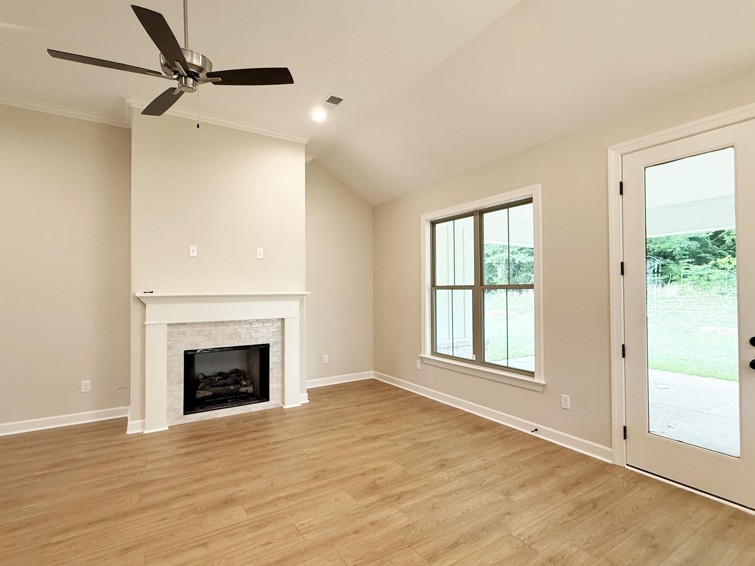 410 Cypress Village Ln Property Photo 4