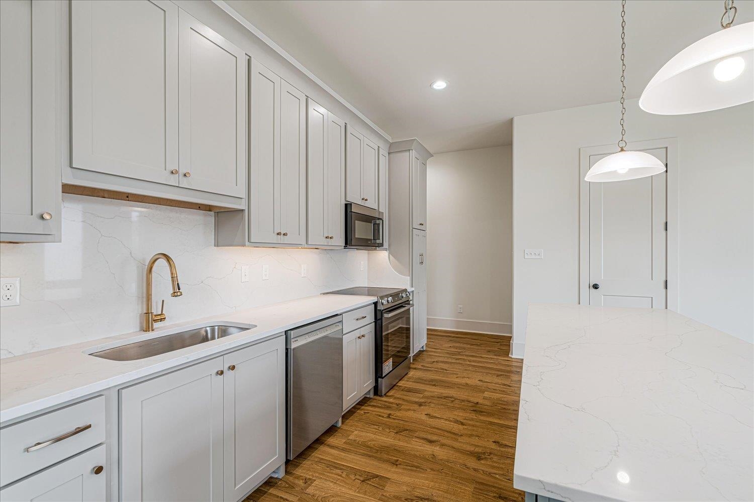 5484 Park Ave Property Photo 10