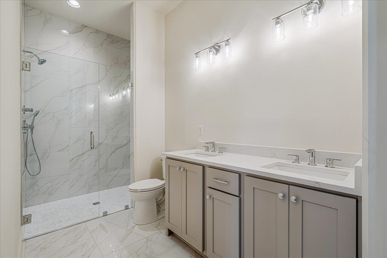 5484 Park Ave Property Photo 15