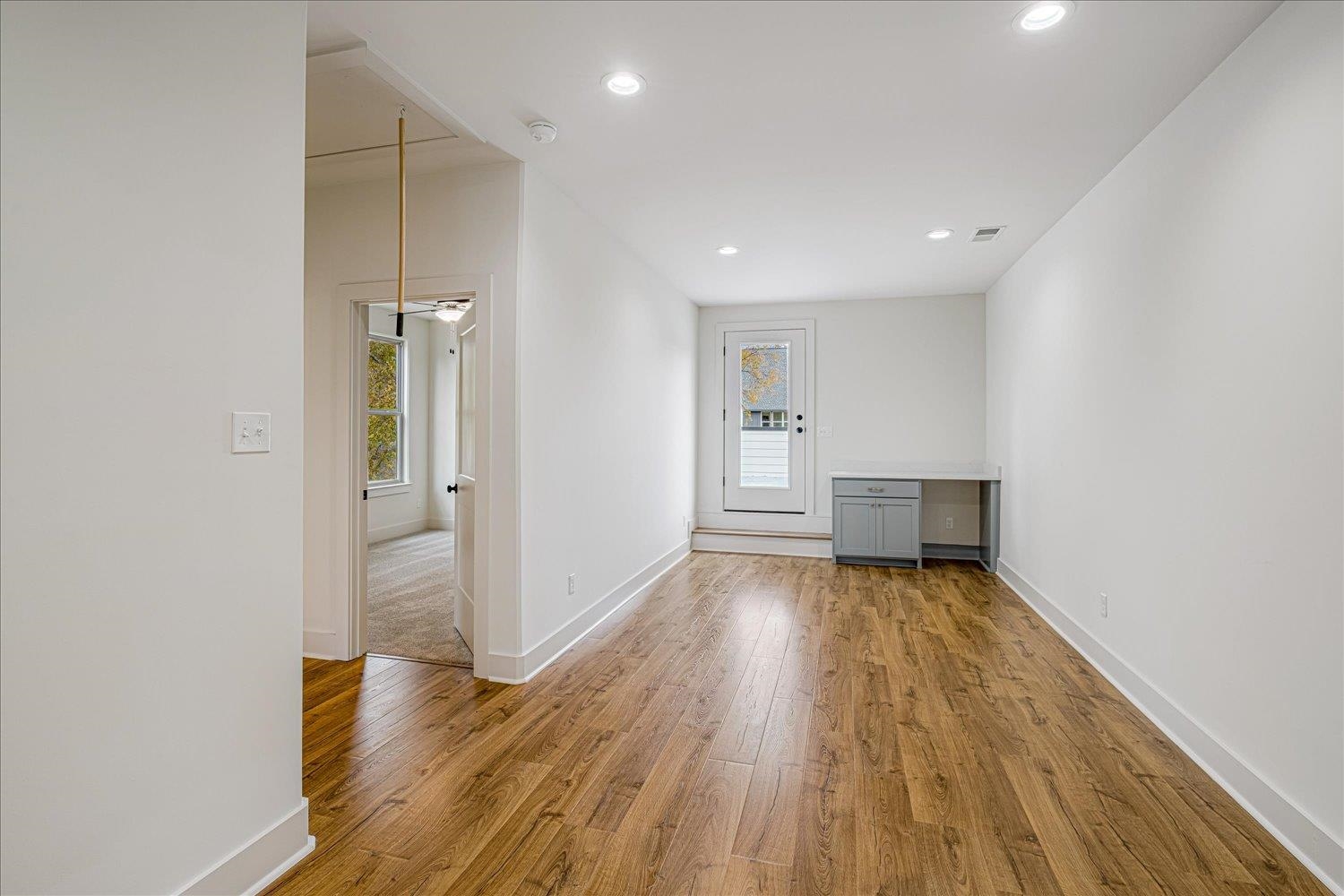 5484 Park Ave Property Photo 18