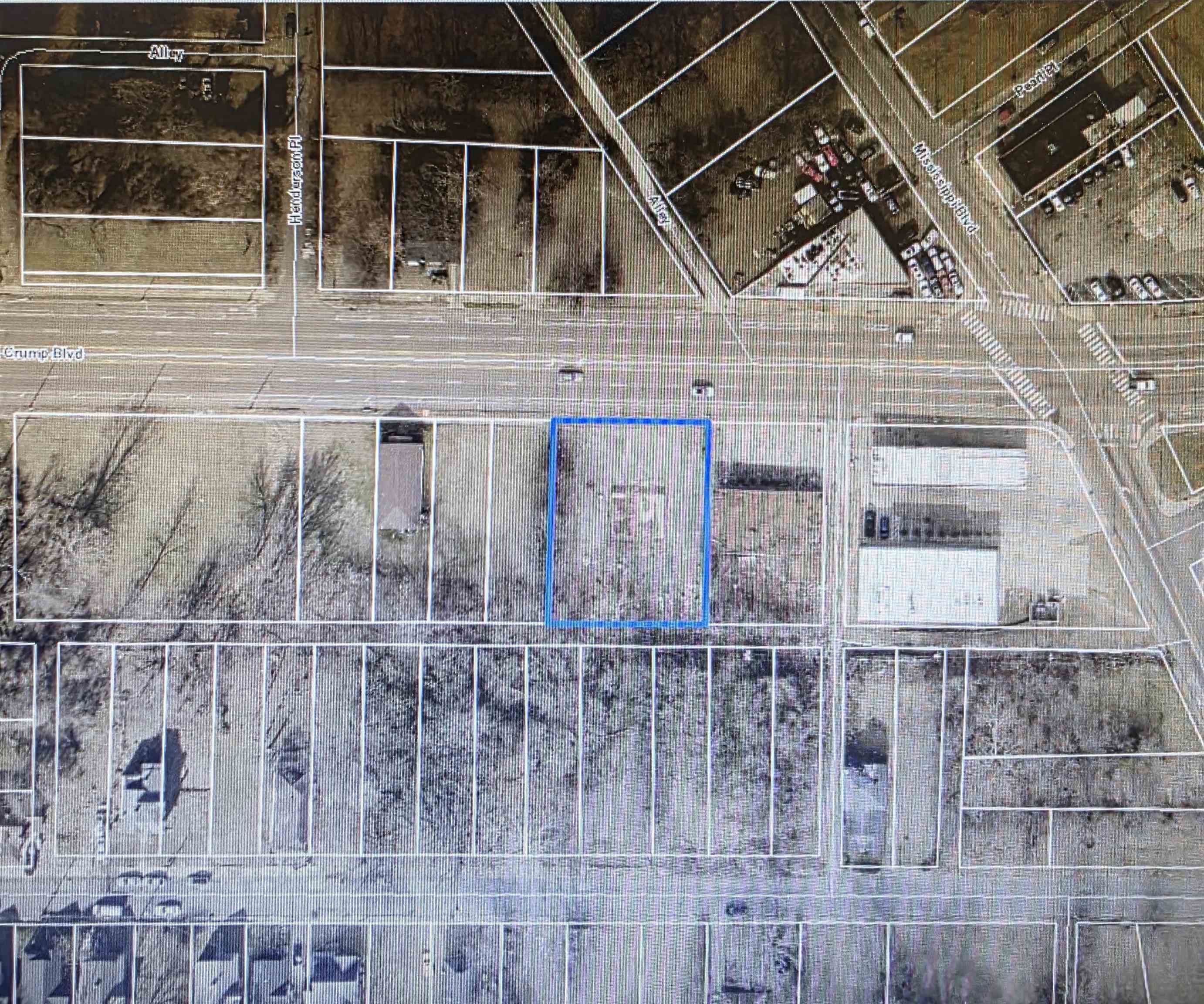 583 E E H Crump Blvd Property Photo 1
