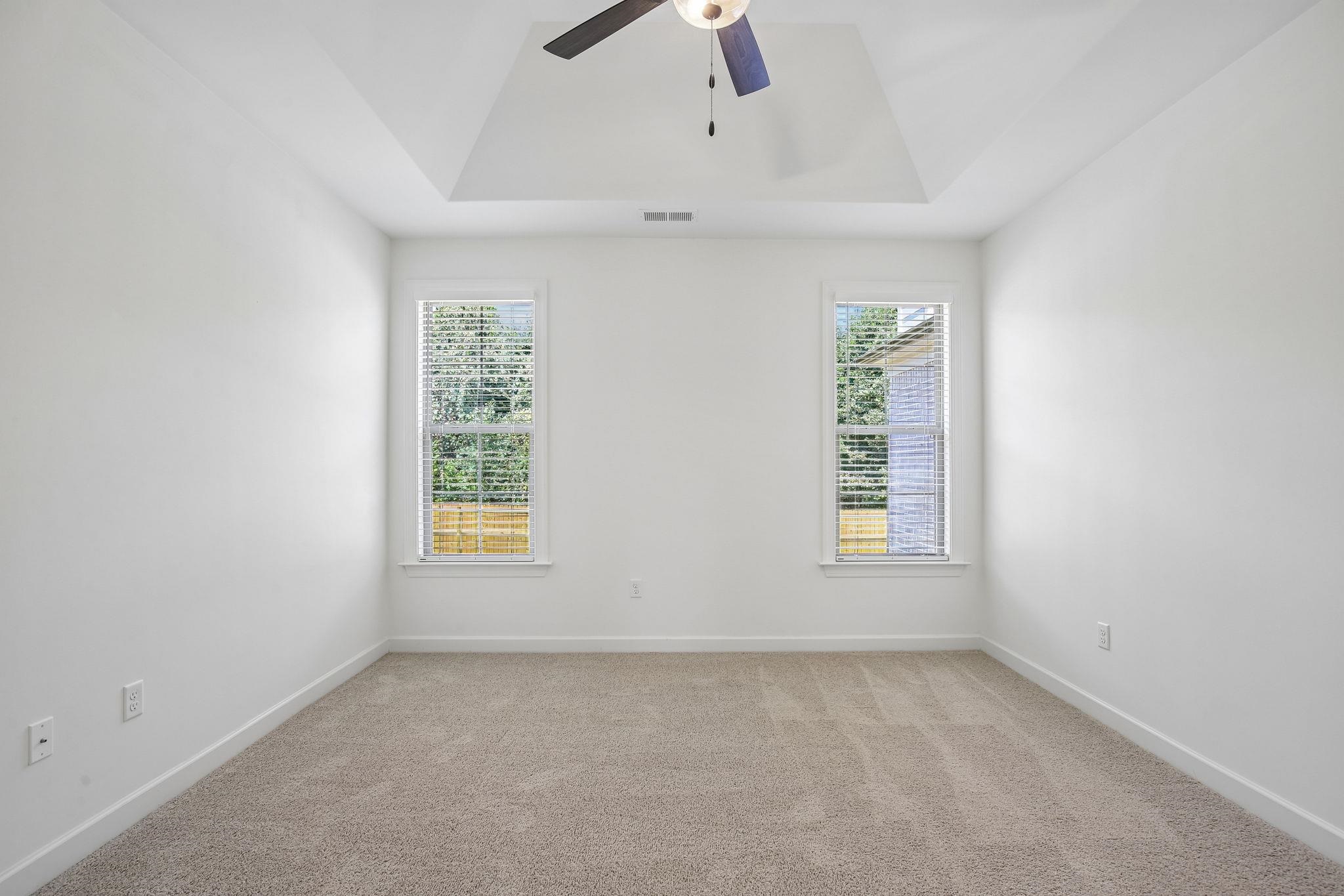 100 Laurel Wood Ln Property Photo 18