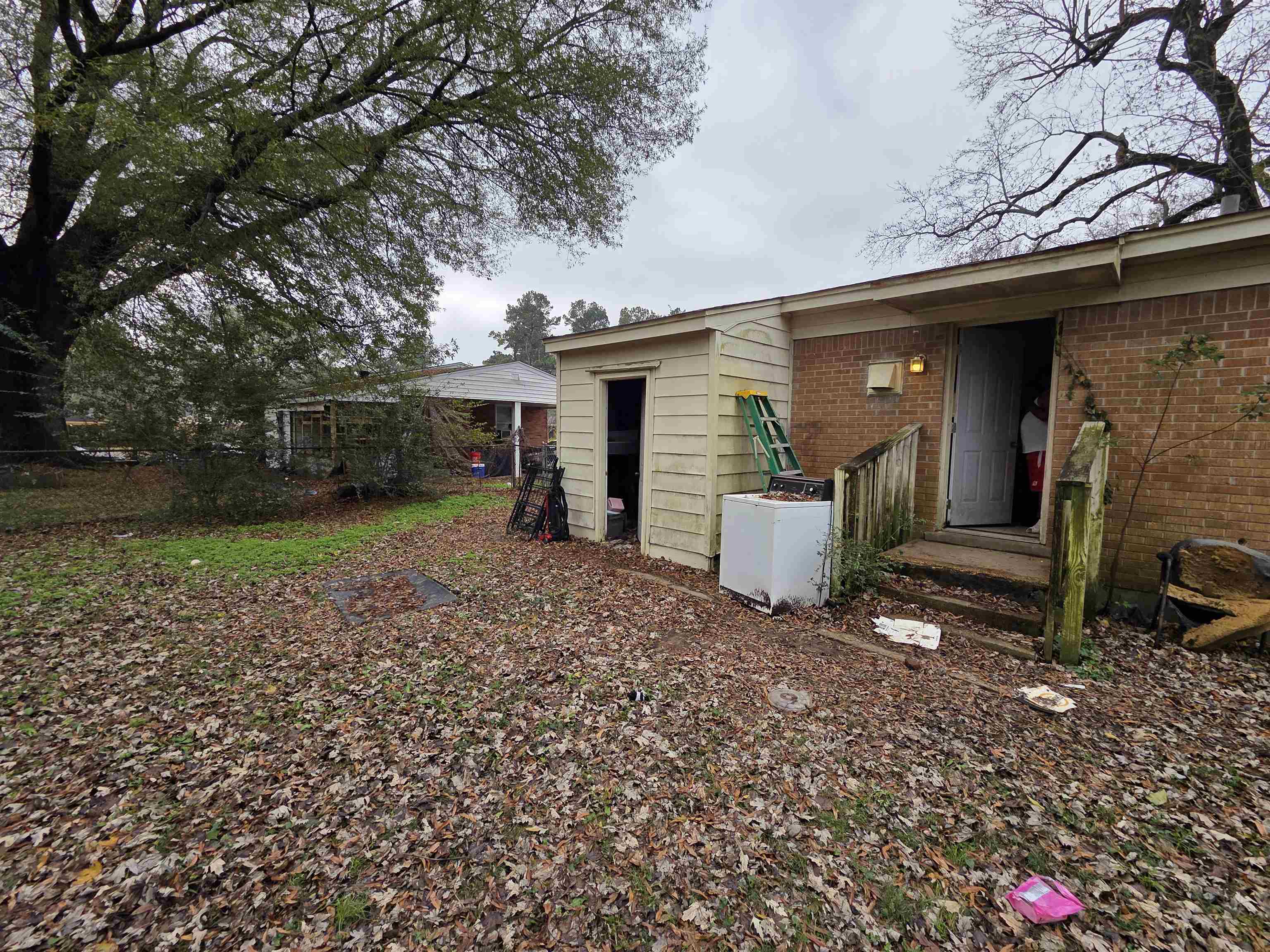 3162 Periwinkle St Property Photo 5