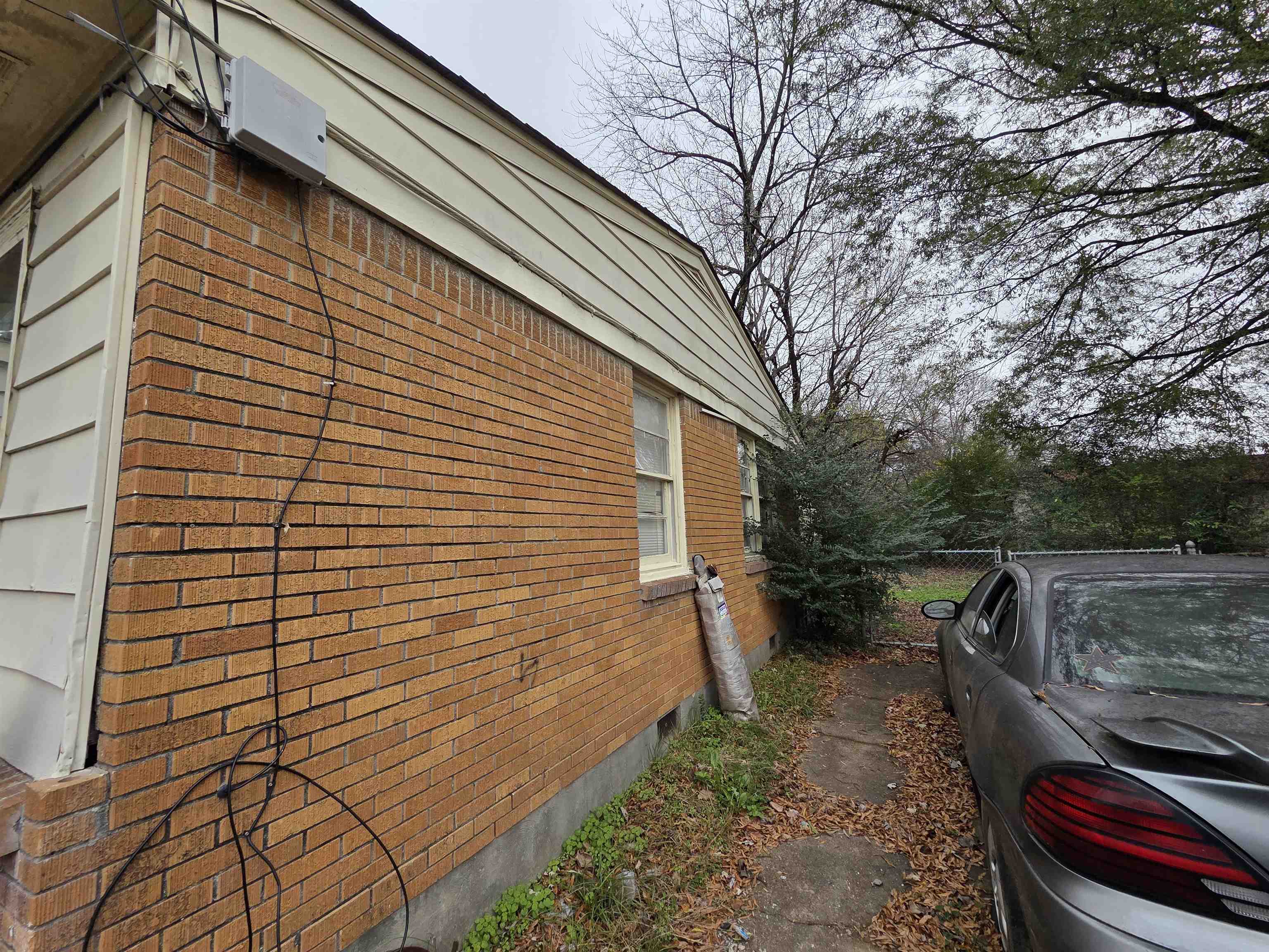 3162 Periwinkle St Property Photo 6