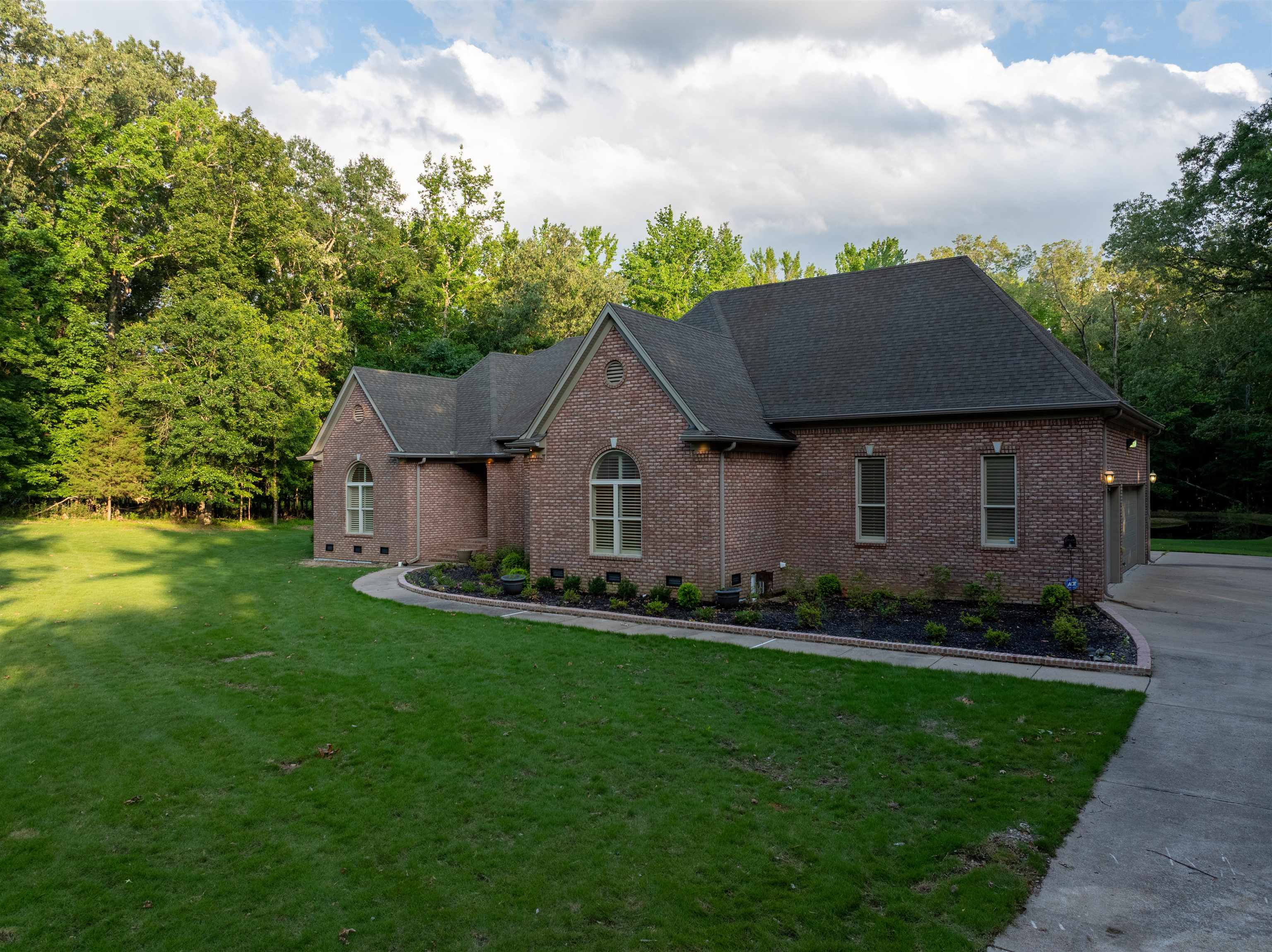 580 Hickory Lake Rd Property Photo 8