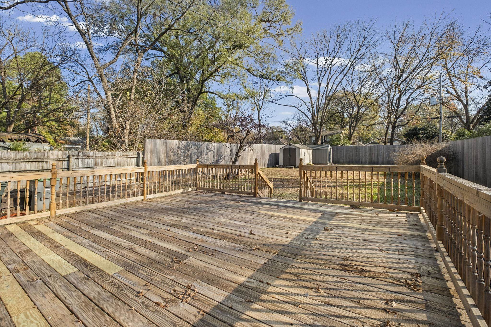 474 Alexander St Property Photo 22