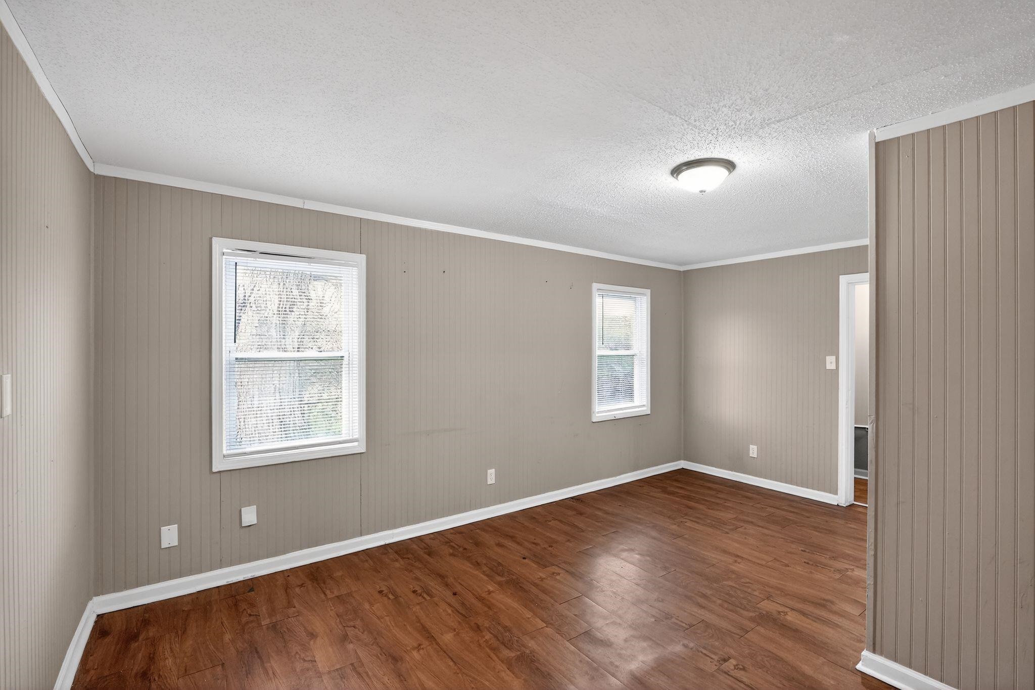 4314 Ford Rd Property Photo 6