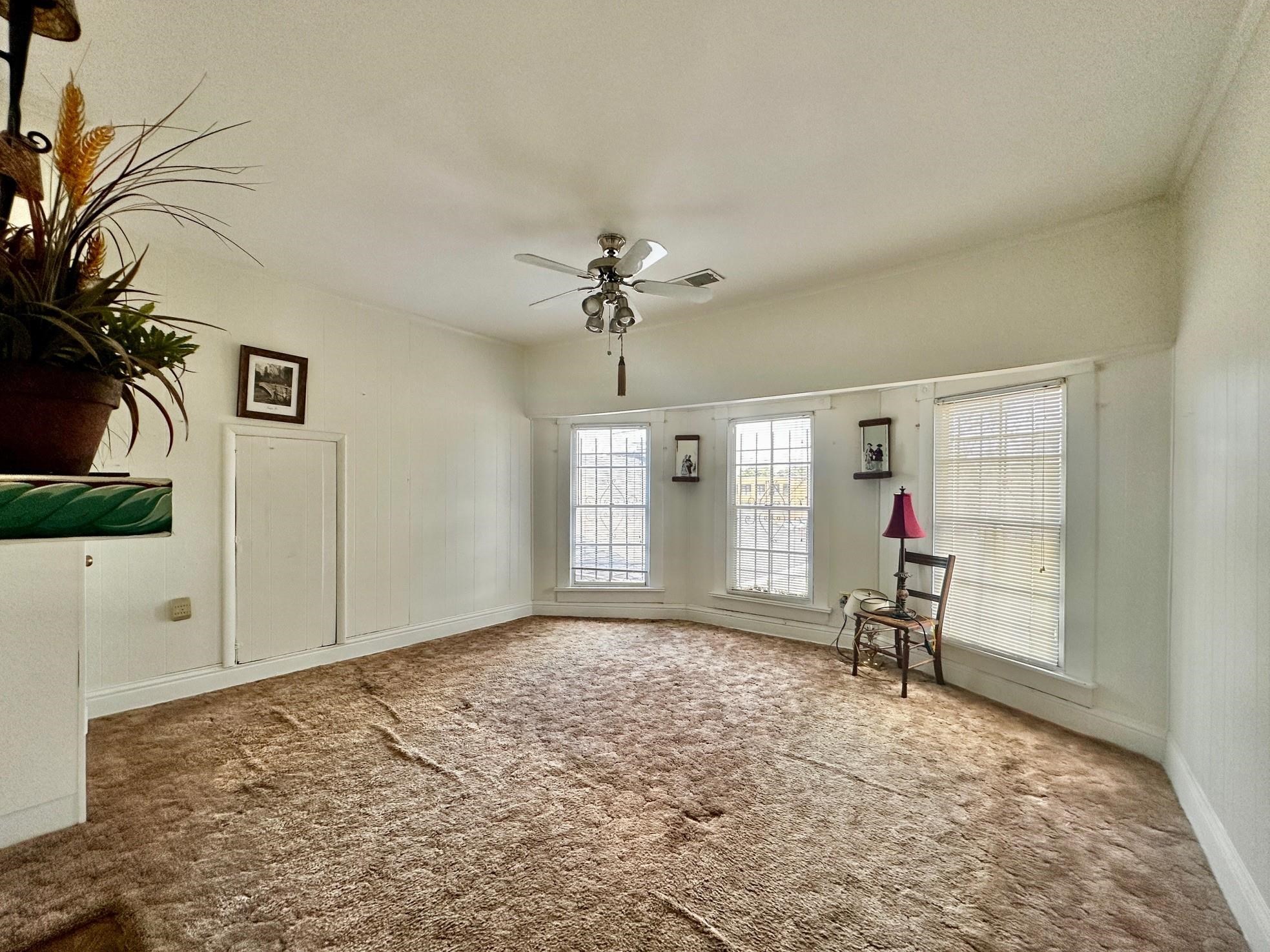 1108 Whitehaven Ln Property Photo 13