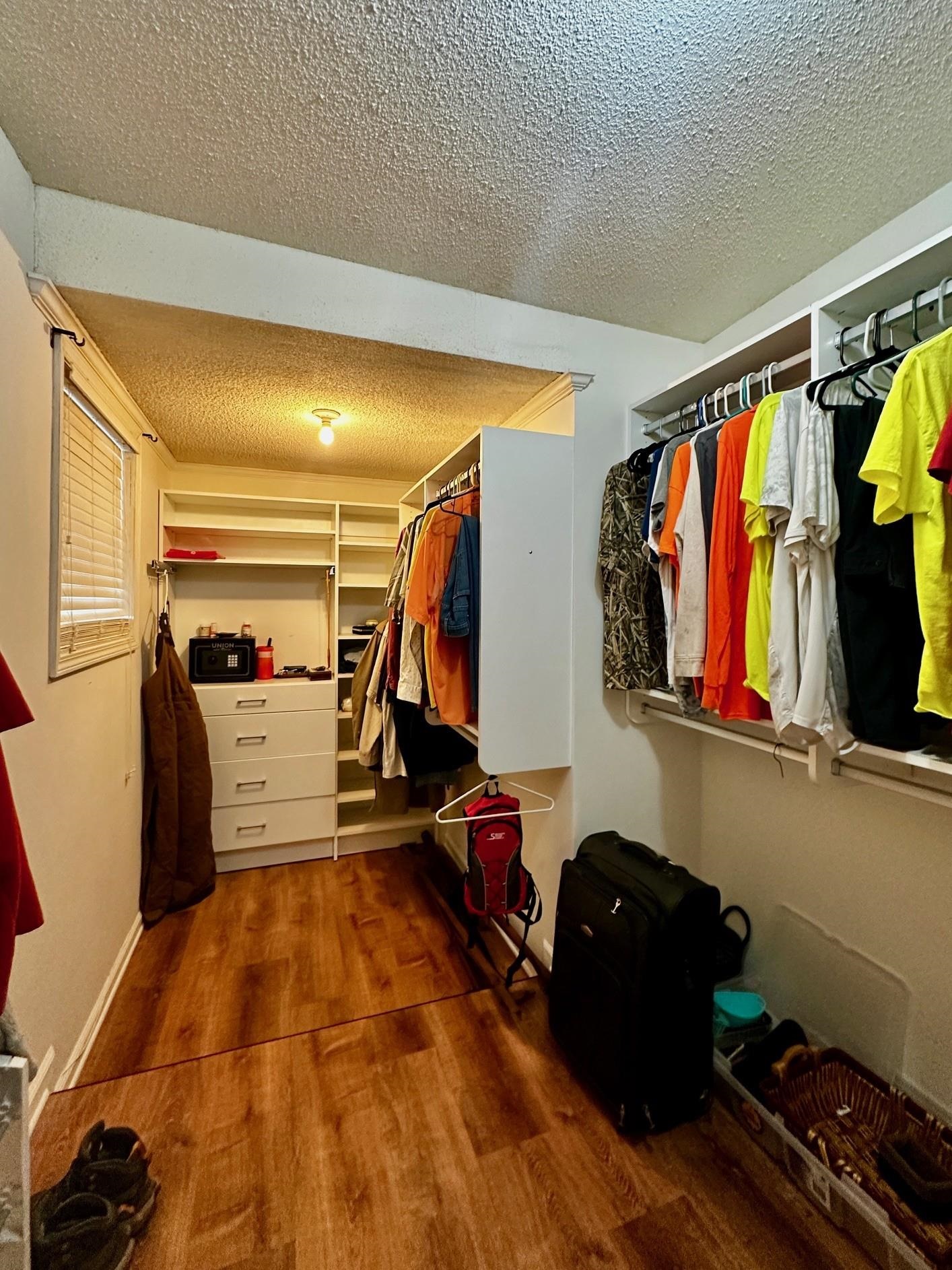 1108 Whitehaven Ln Property Photo 17