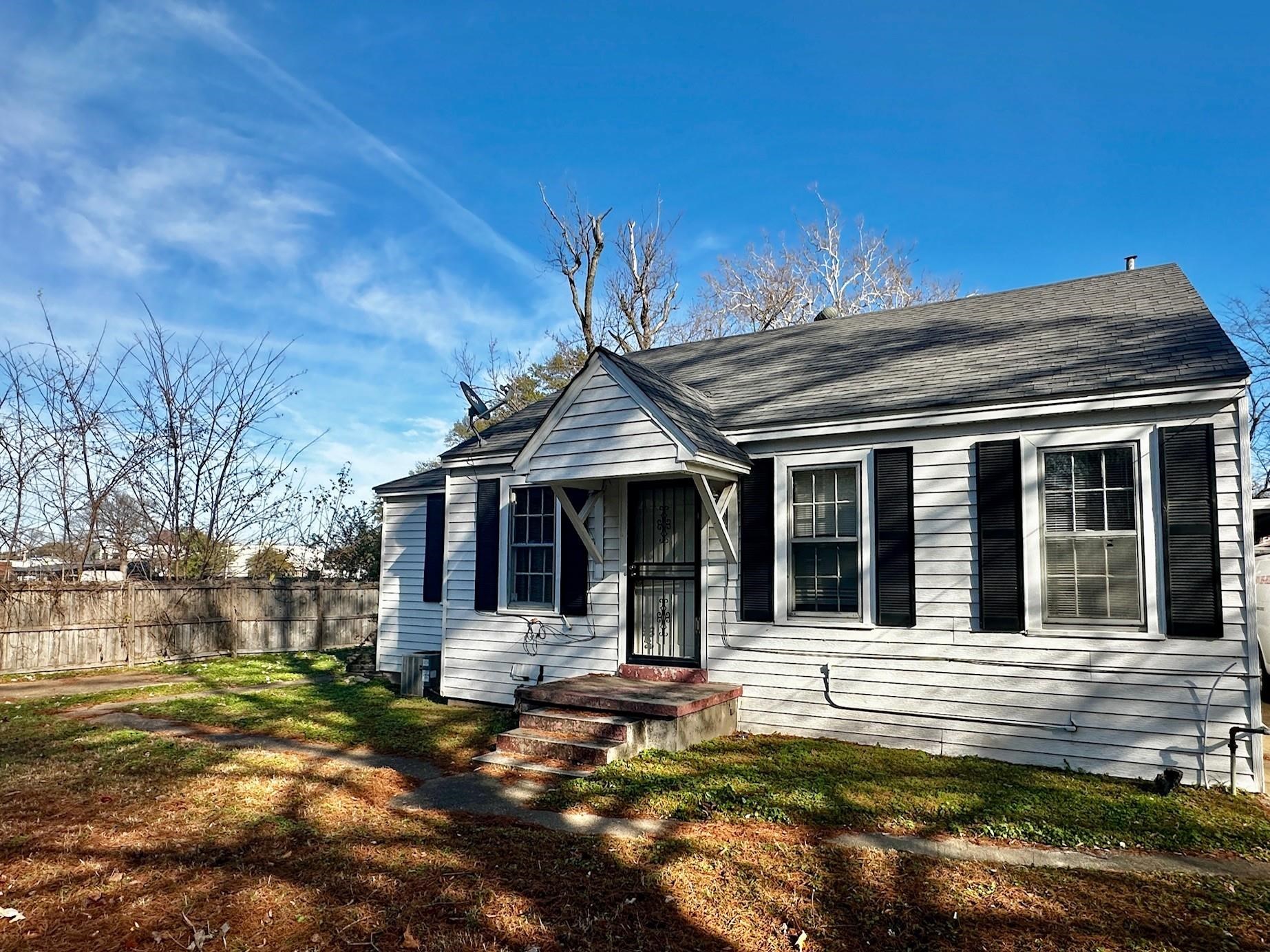1108 Whitehaven Ln Property Photo 21