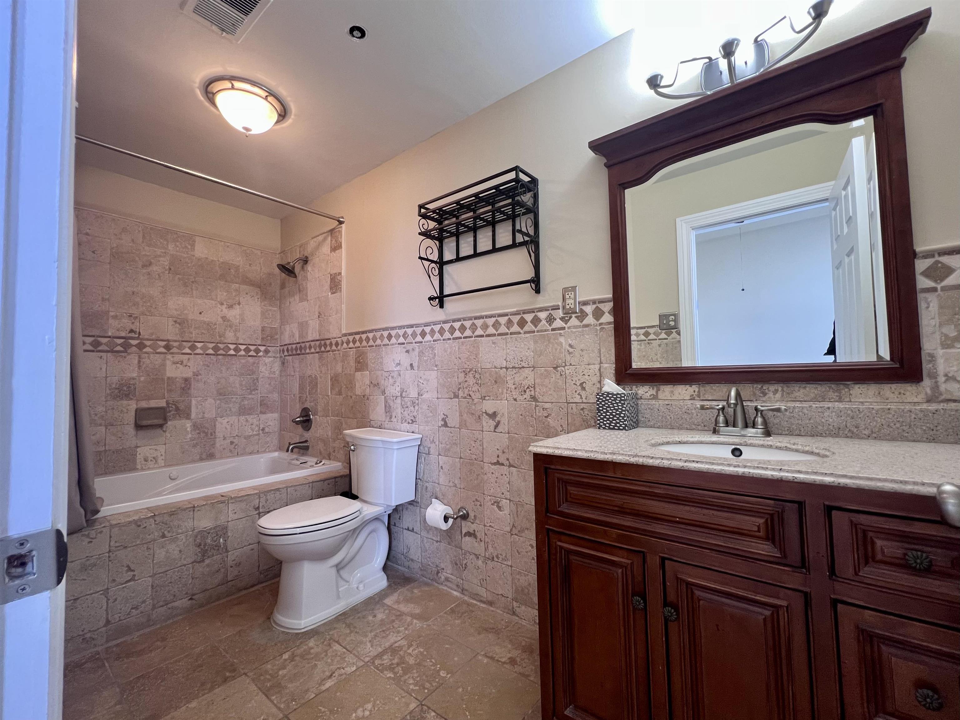10 N Main St 10c Property Photo 18